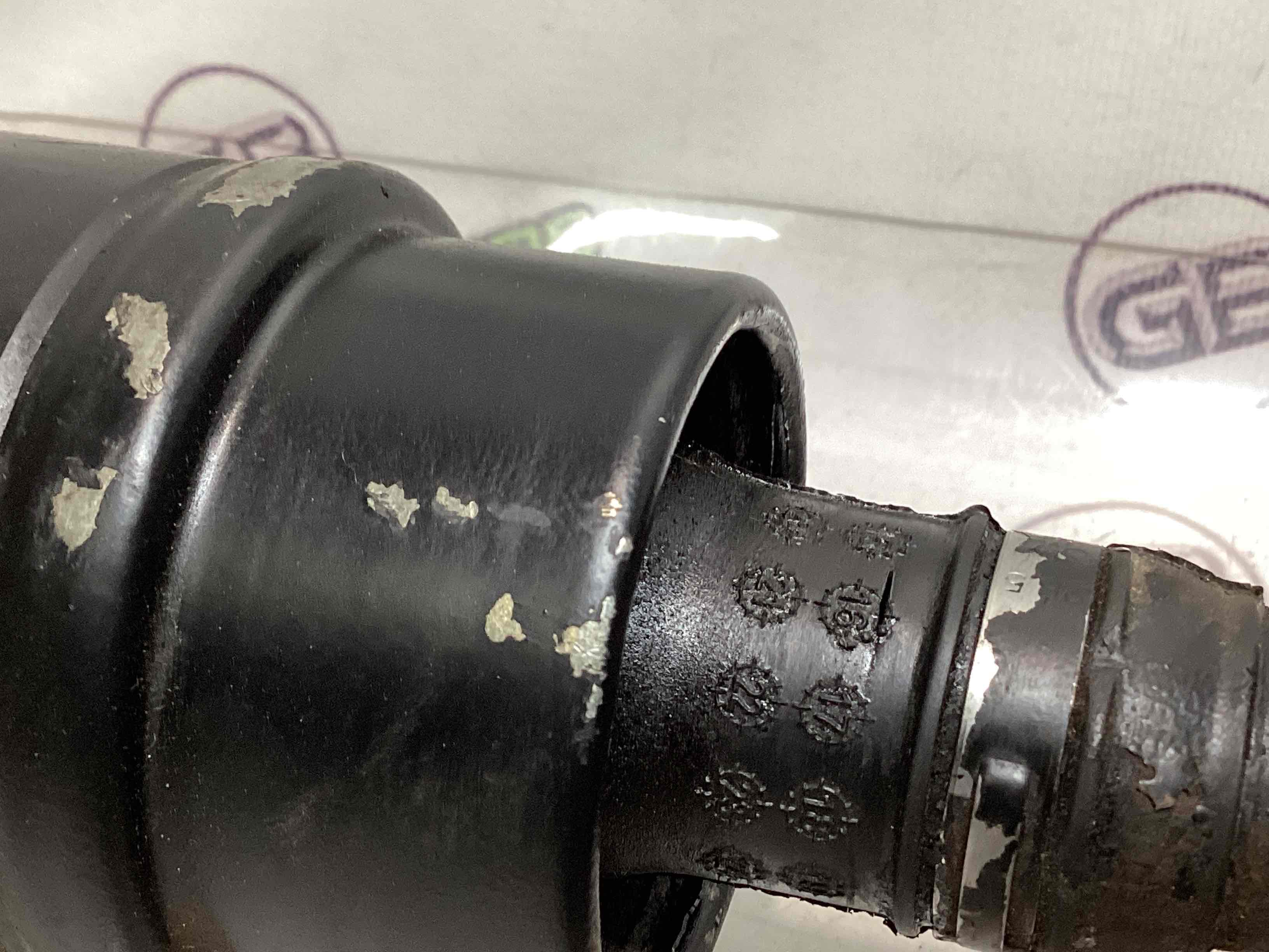 Карданний вал