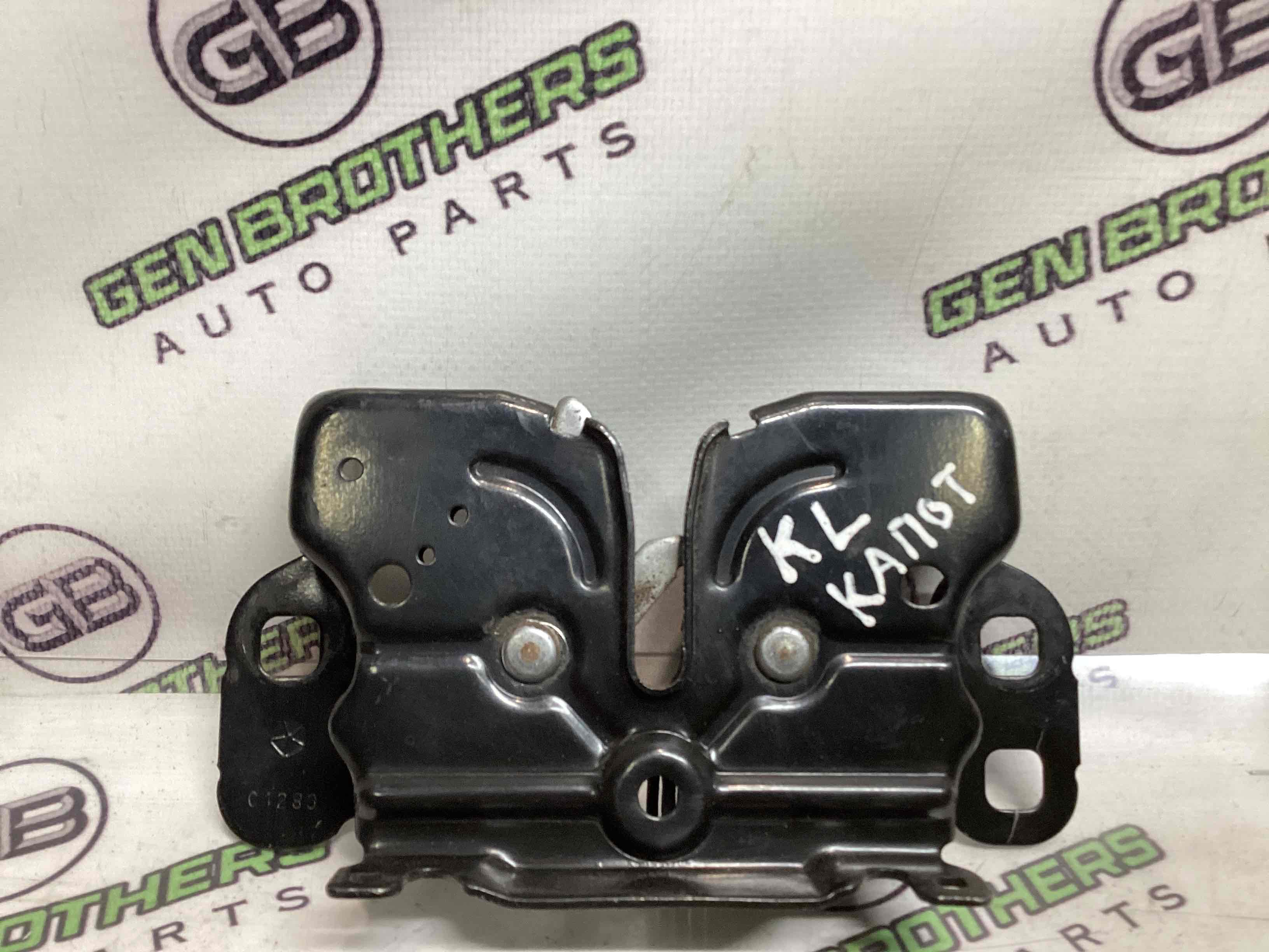 Замок капота, трос капота