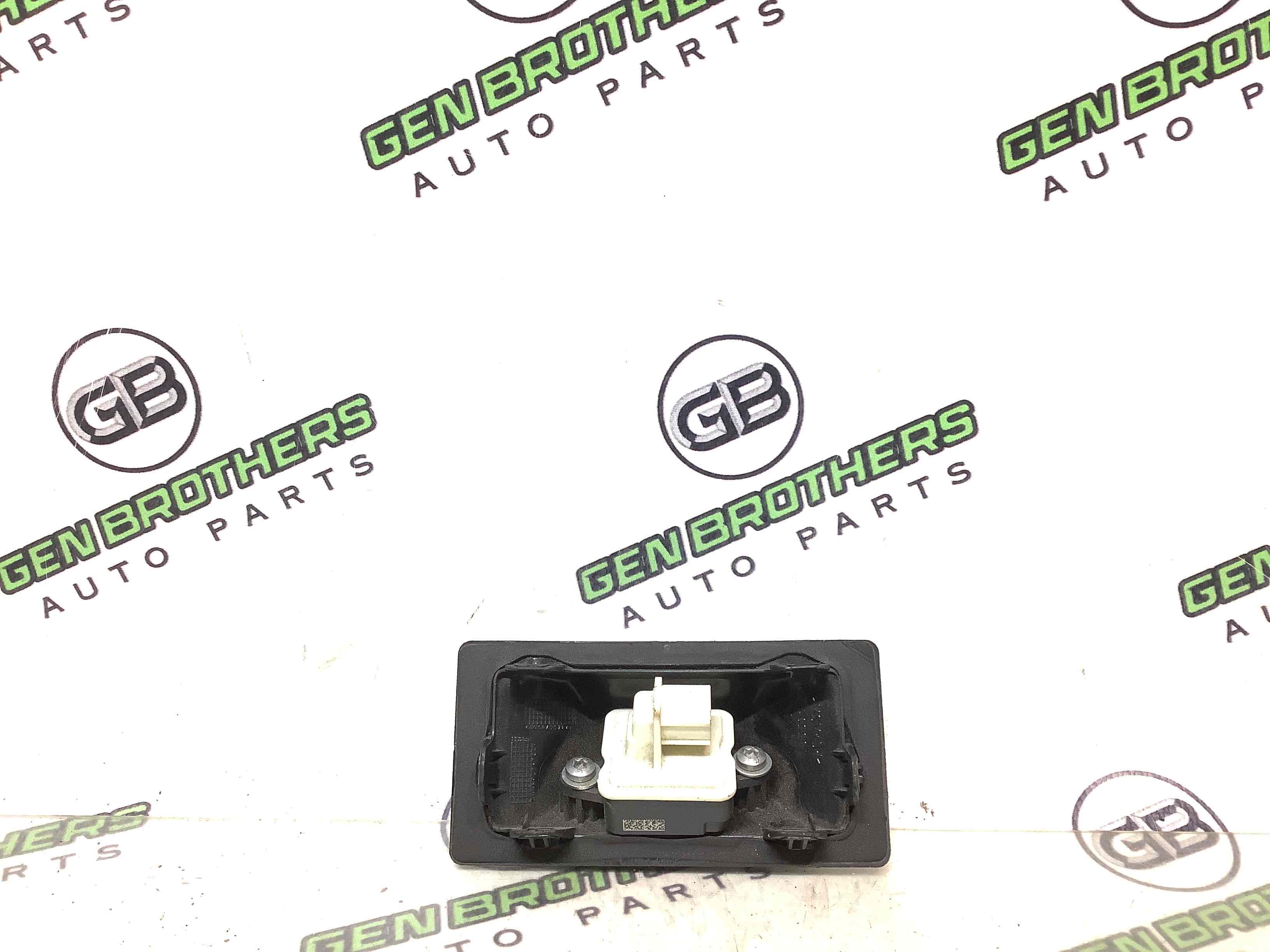 Камера, кріплення камери, корпус