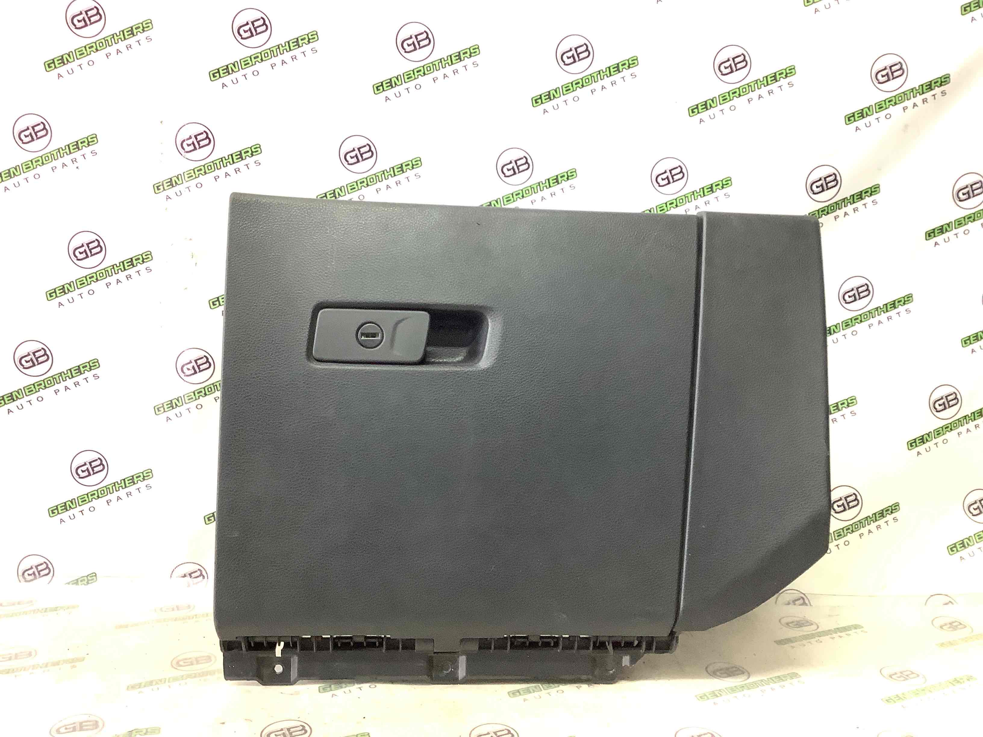 Бардачок замок бардачка, підстаканник, ящик