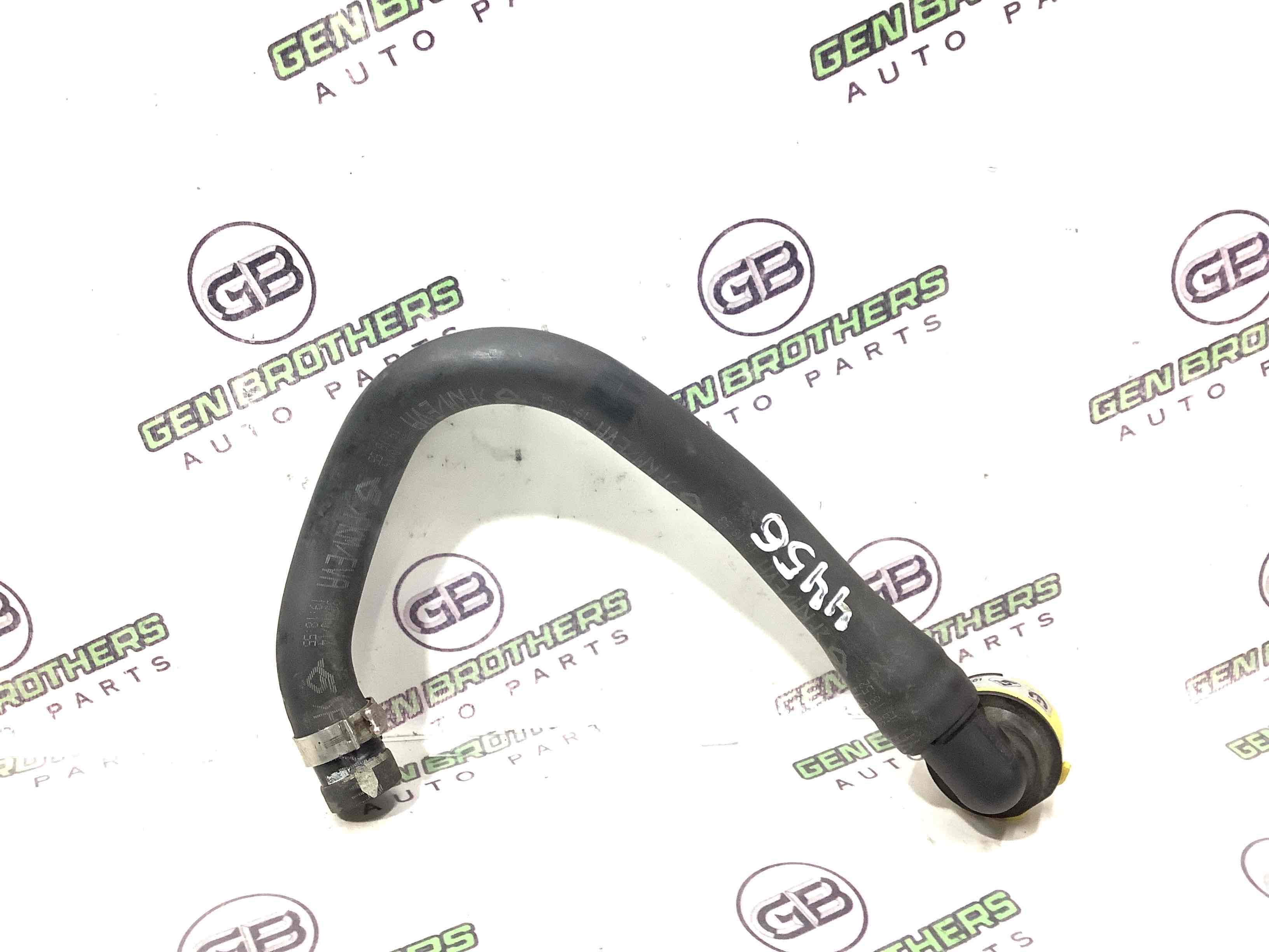 Патрубок трубопровід, шланг