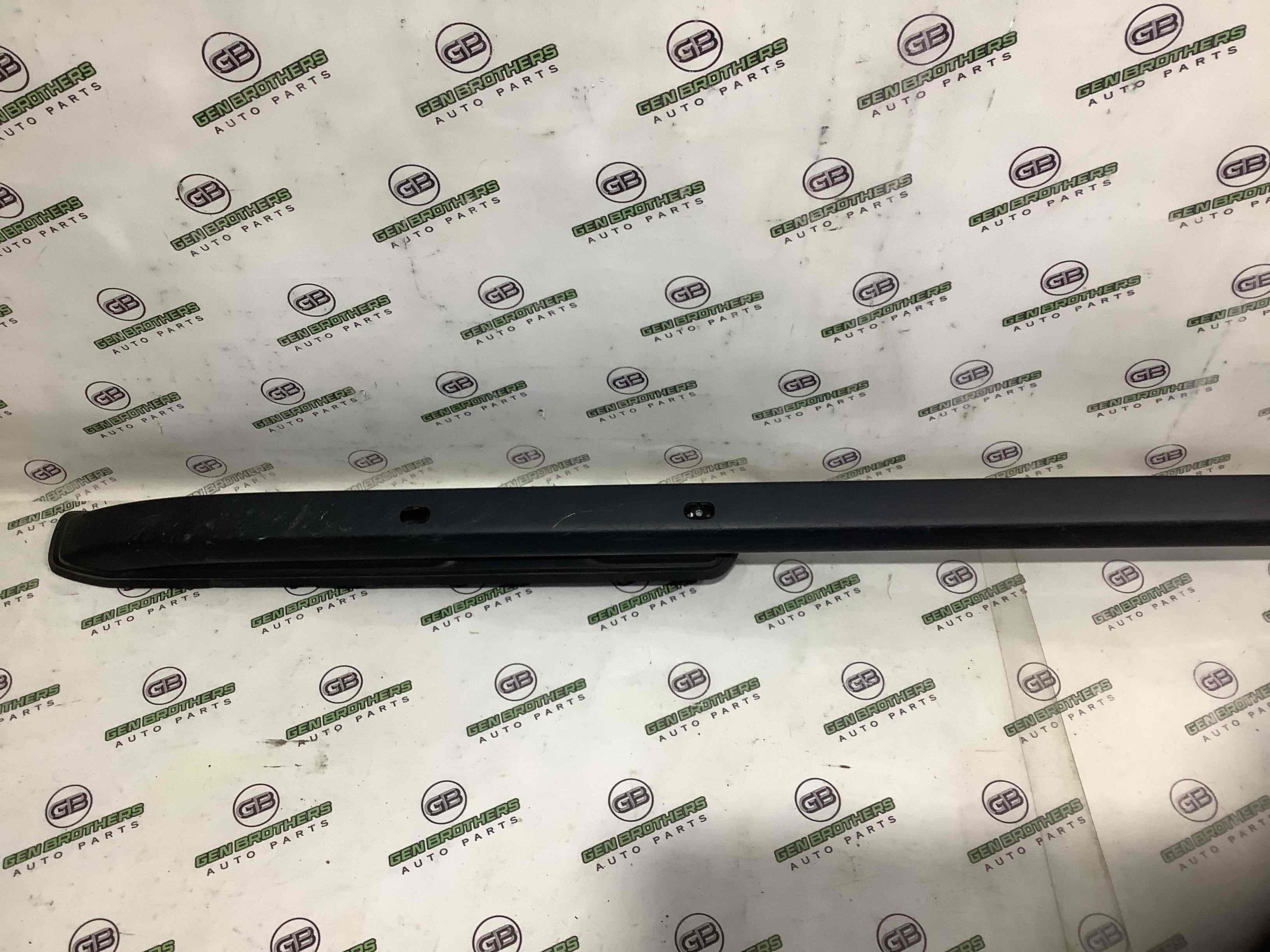 Молдинг даху, рейлінг на дах, накладки