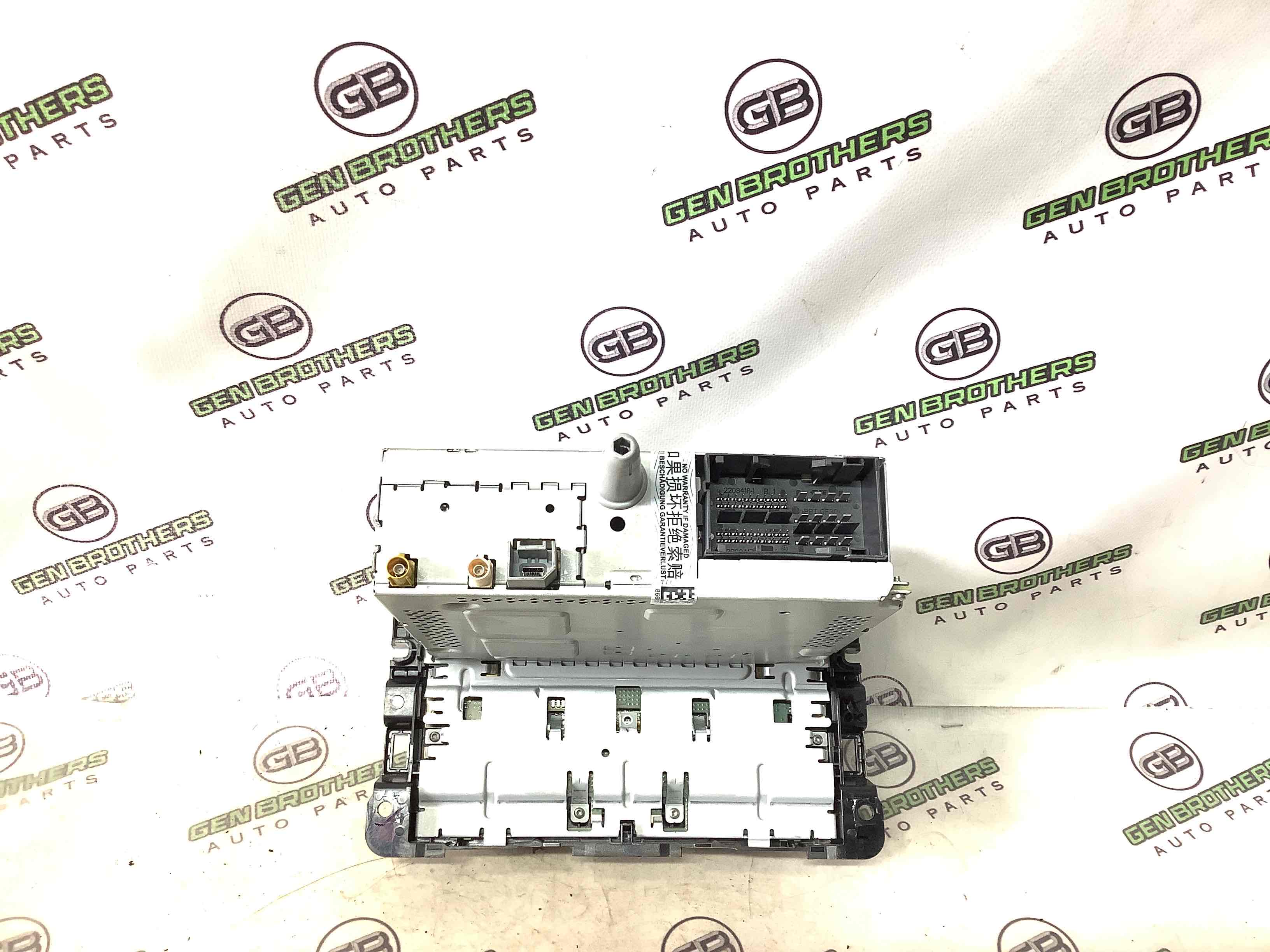 Блок радіо, зв'язку, магнітола, орган упр.