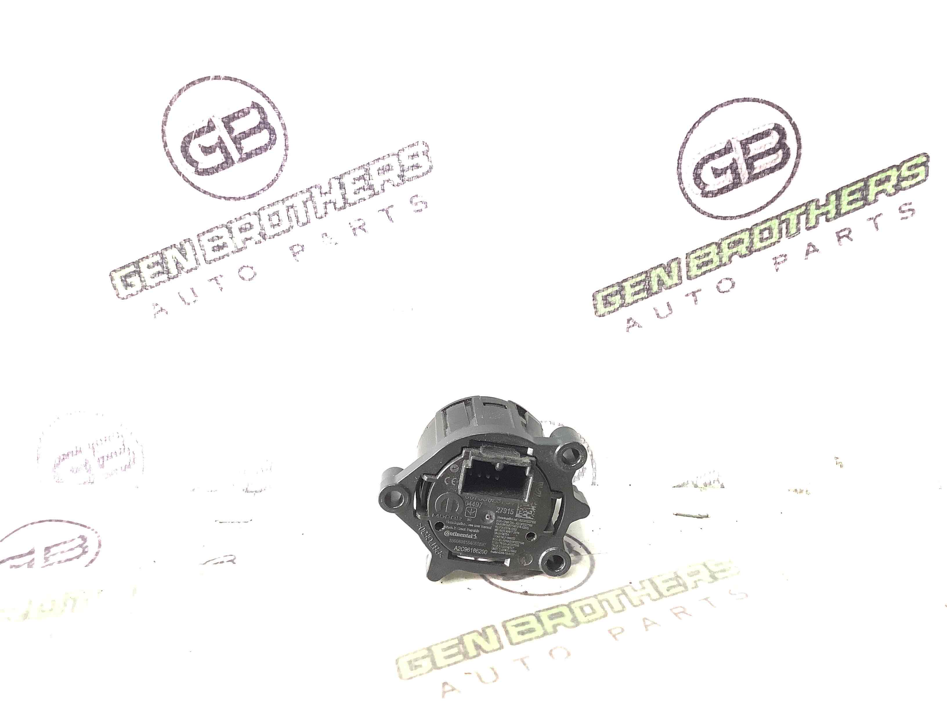 Кнопка запуску двигуна, корпус