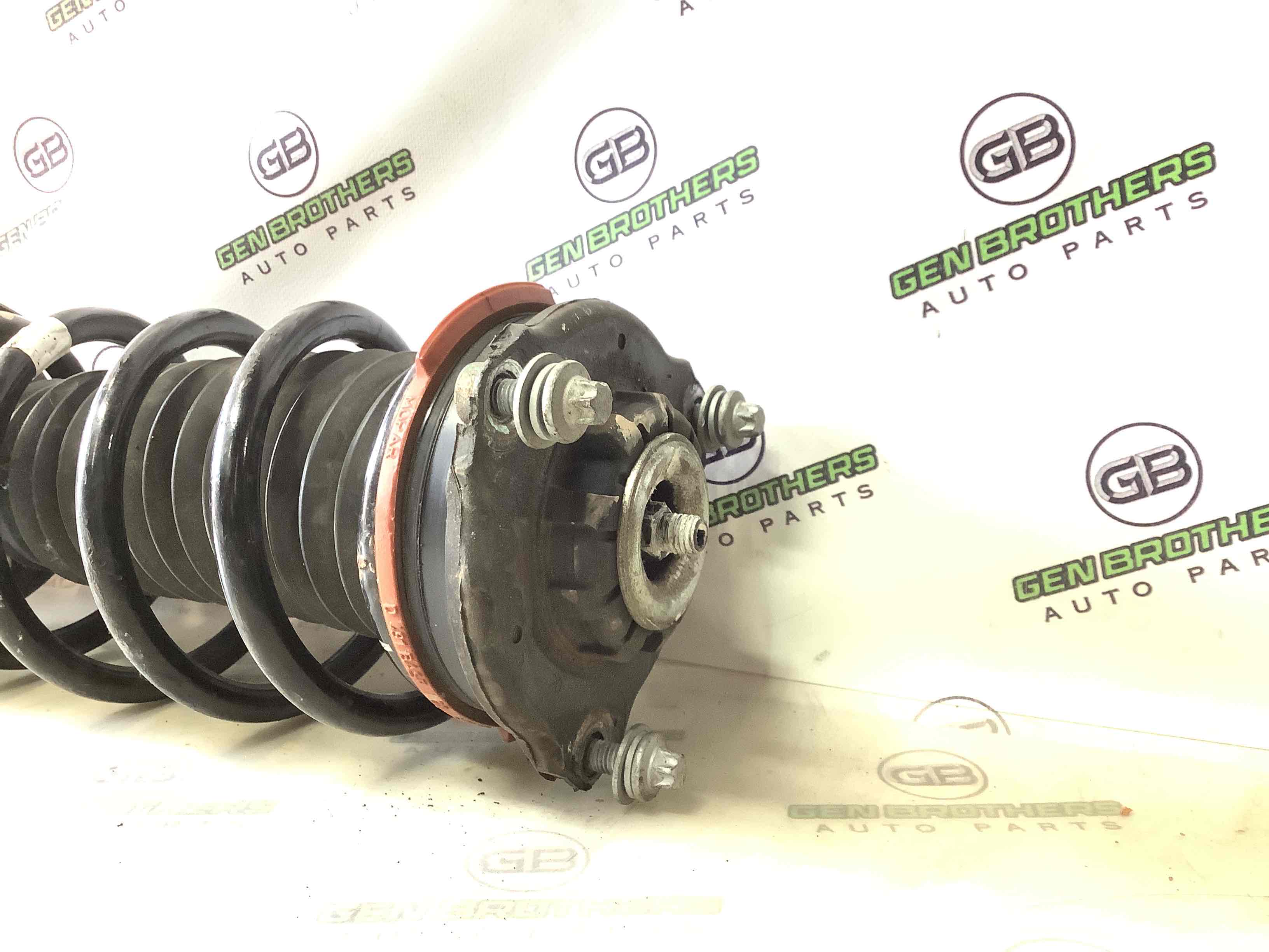 Стійка амортизатора у зборі