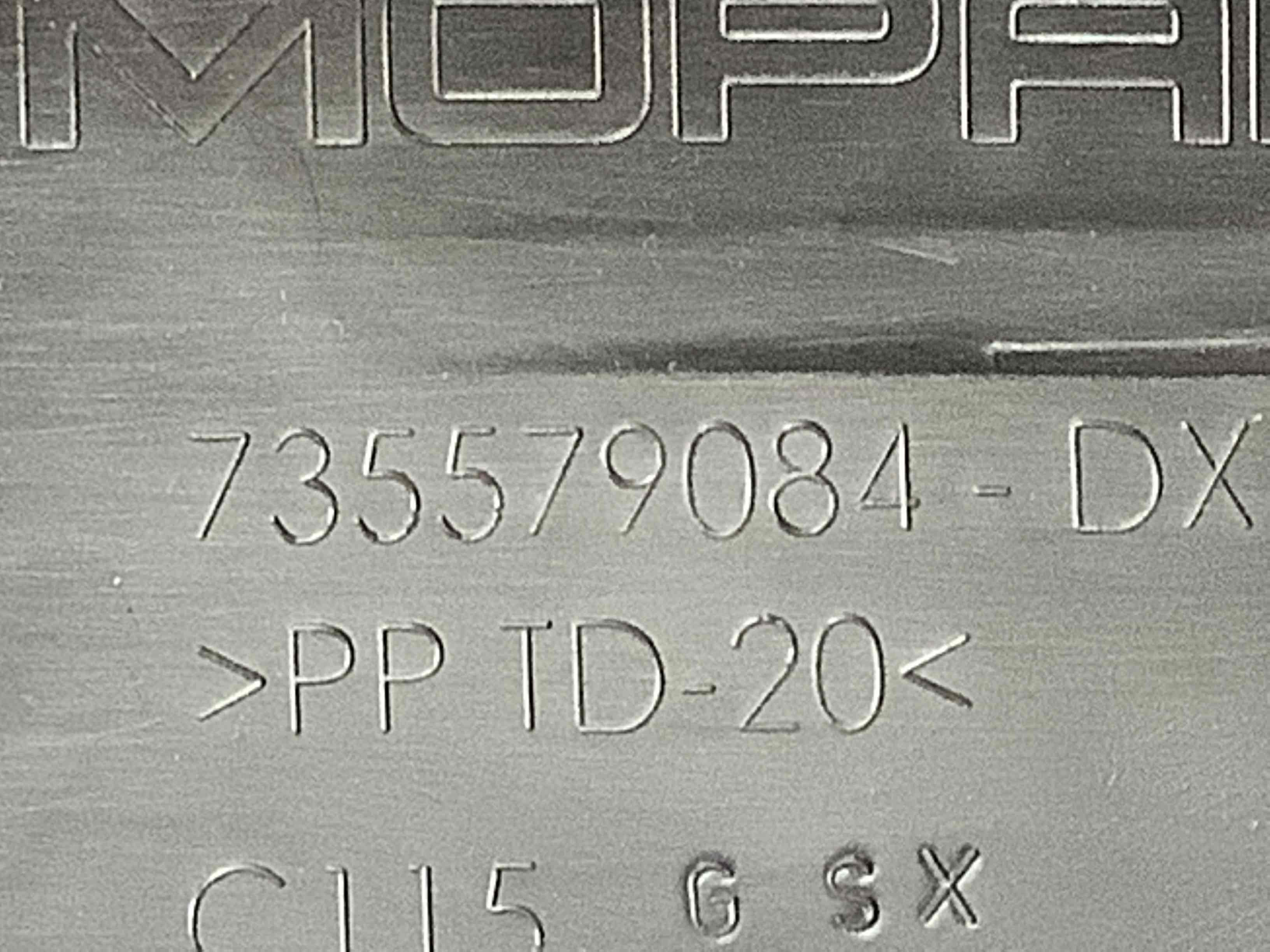 Оздоблення центральної консолі