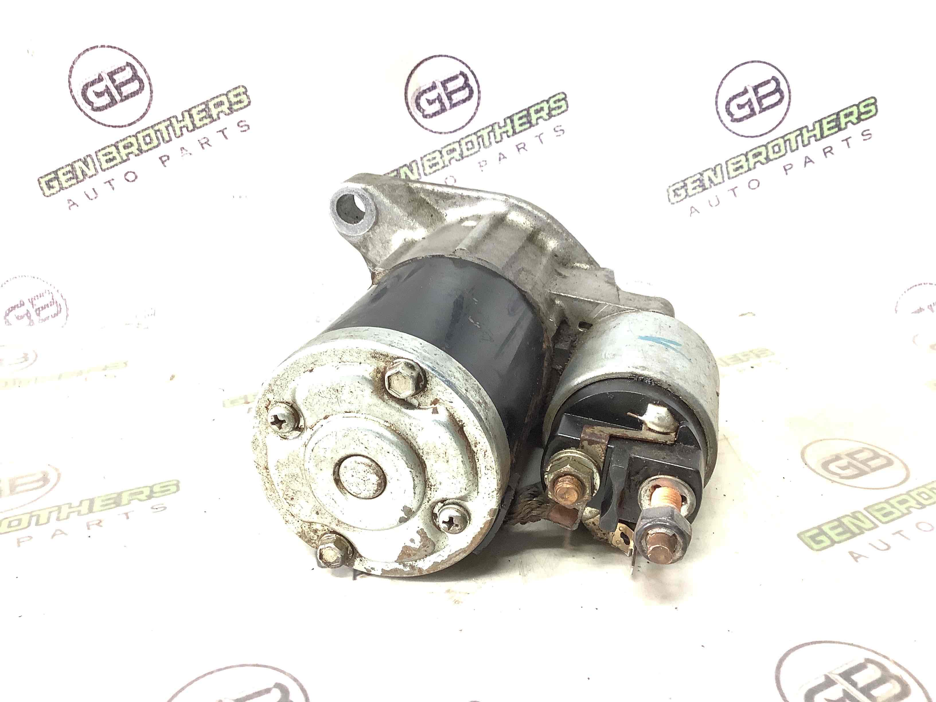 Стартер, кронштейн стартера