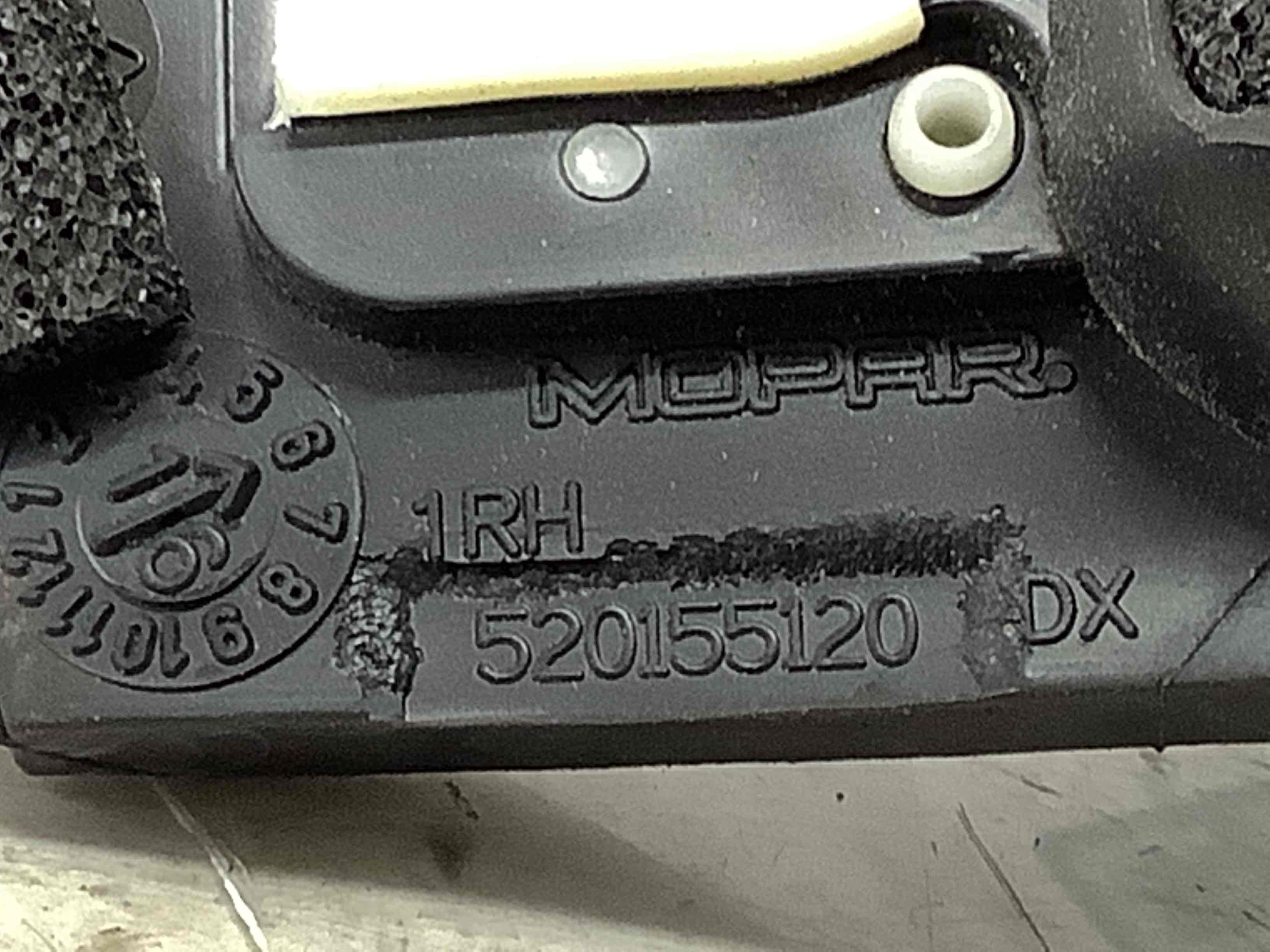 Скло дверей трикутник кватирка