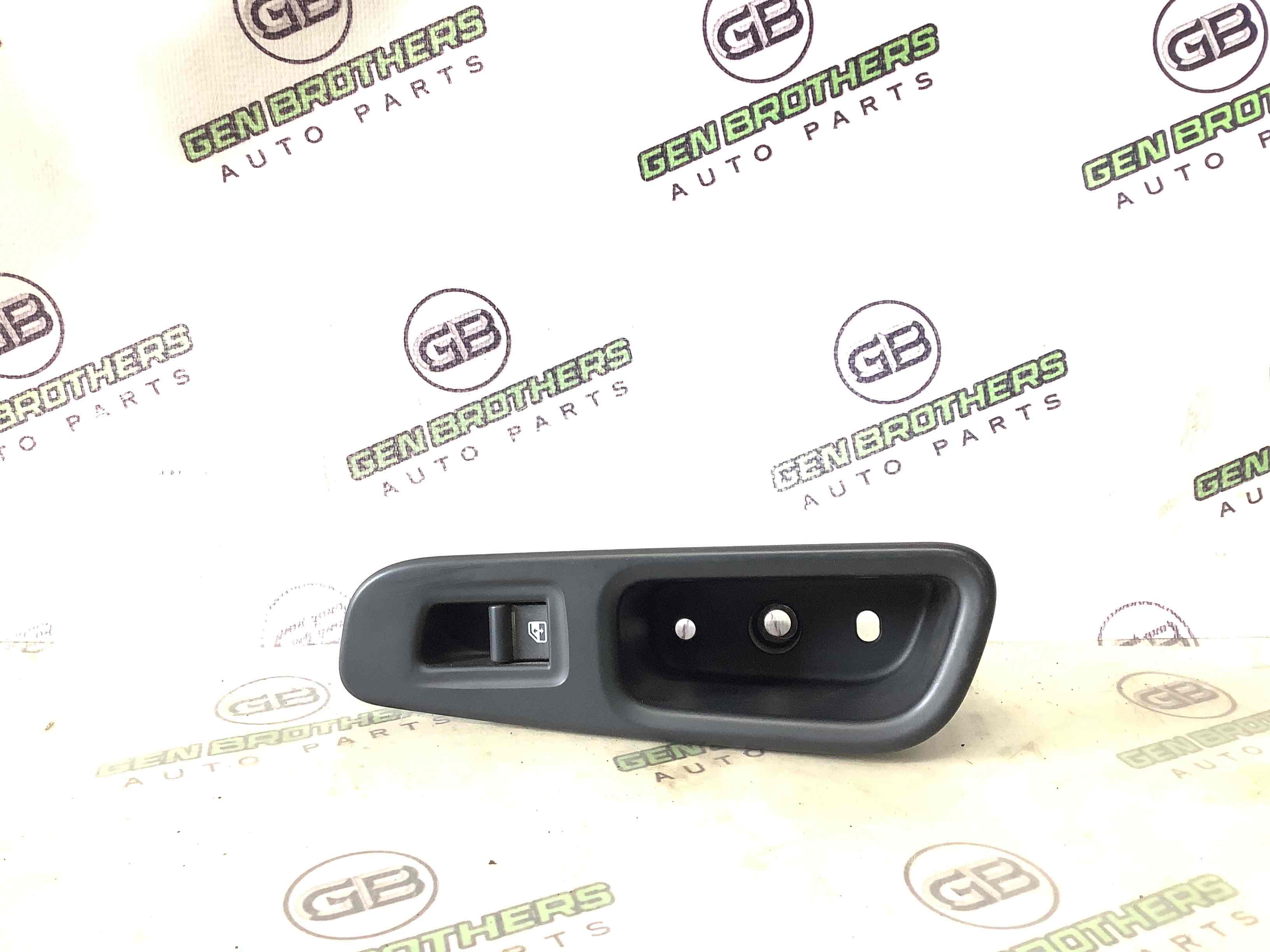 Кнопки керування склопідйомниками