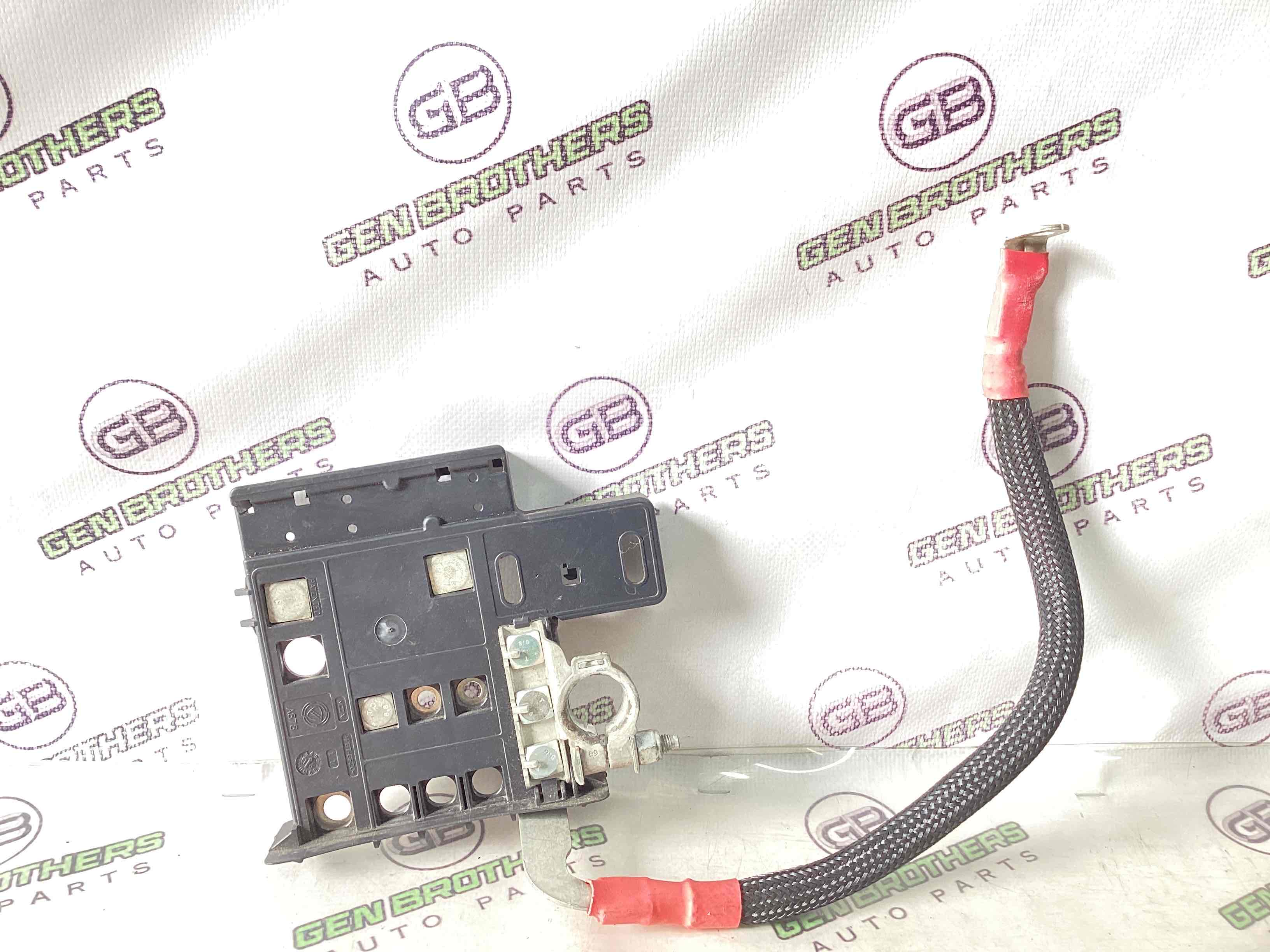 Клема, кришка клеми