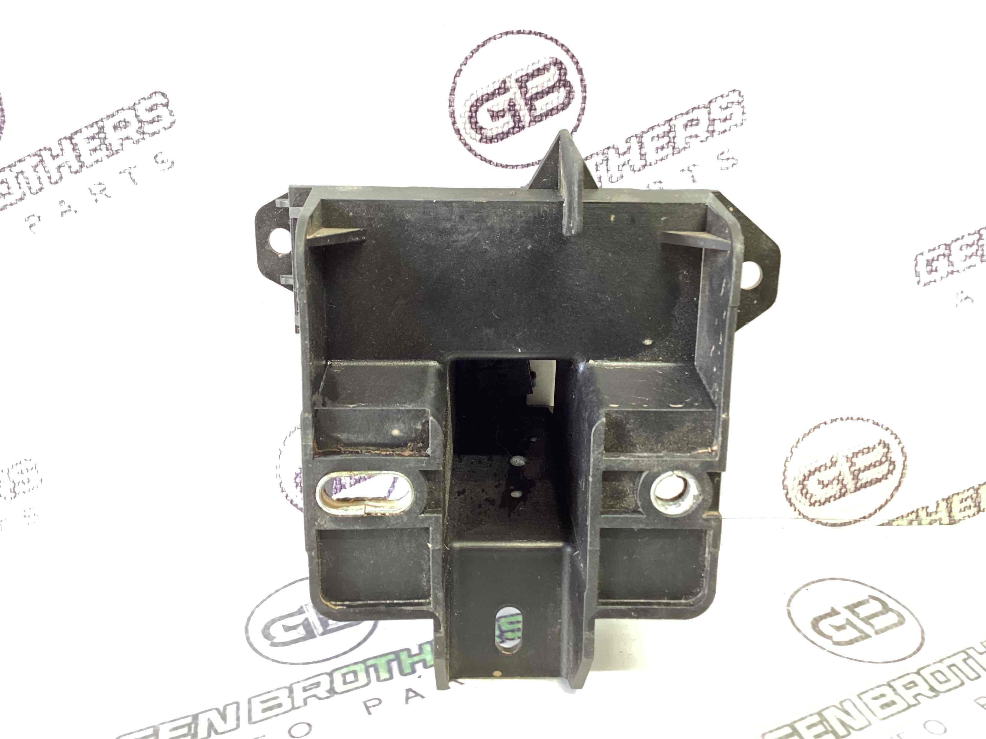 Кріплення, кронштейн