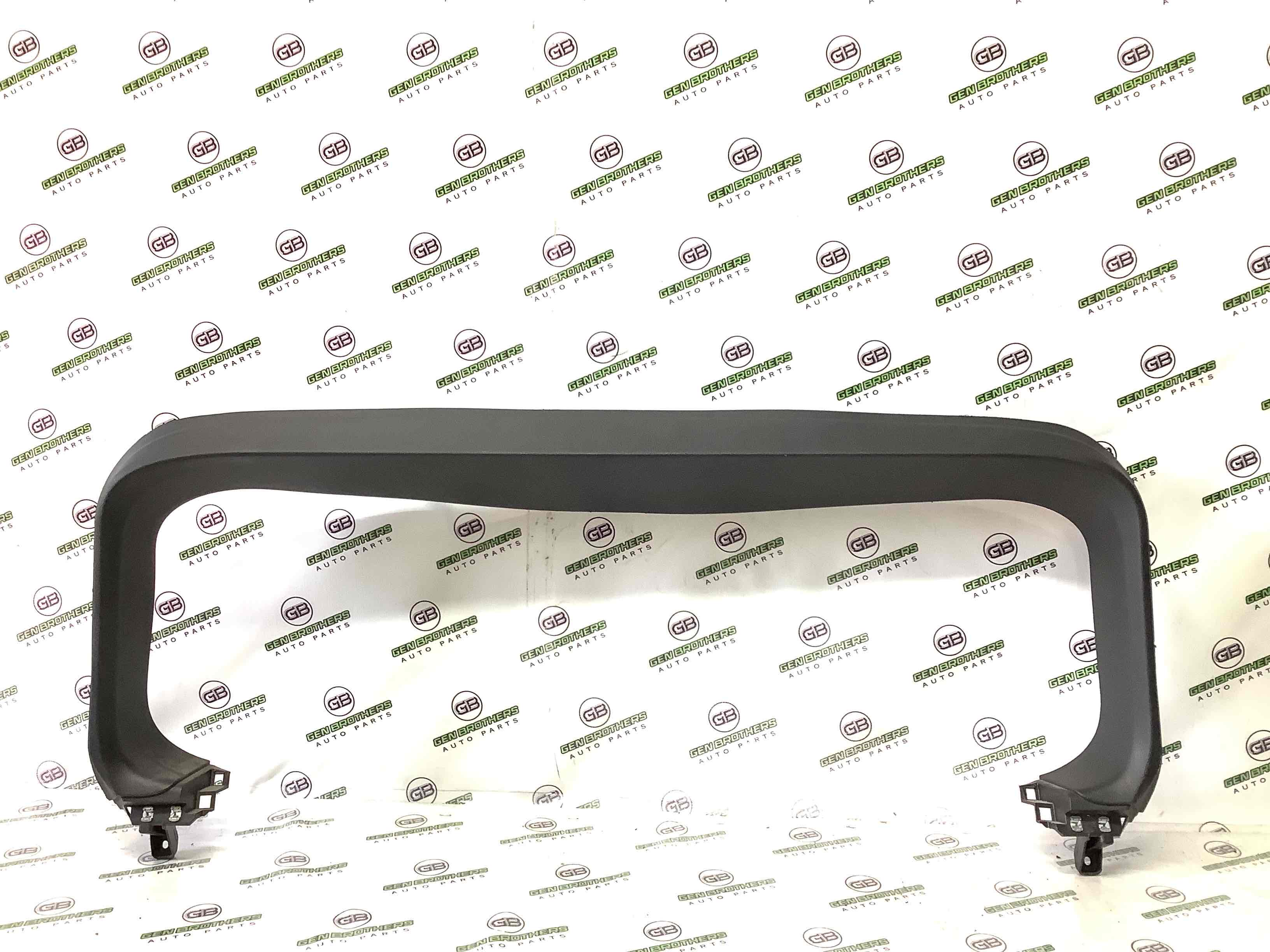 Обшивка кришки багажника