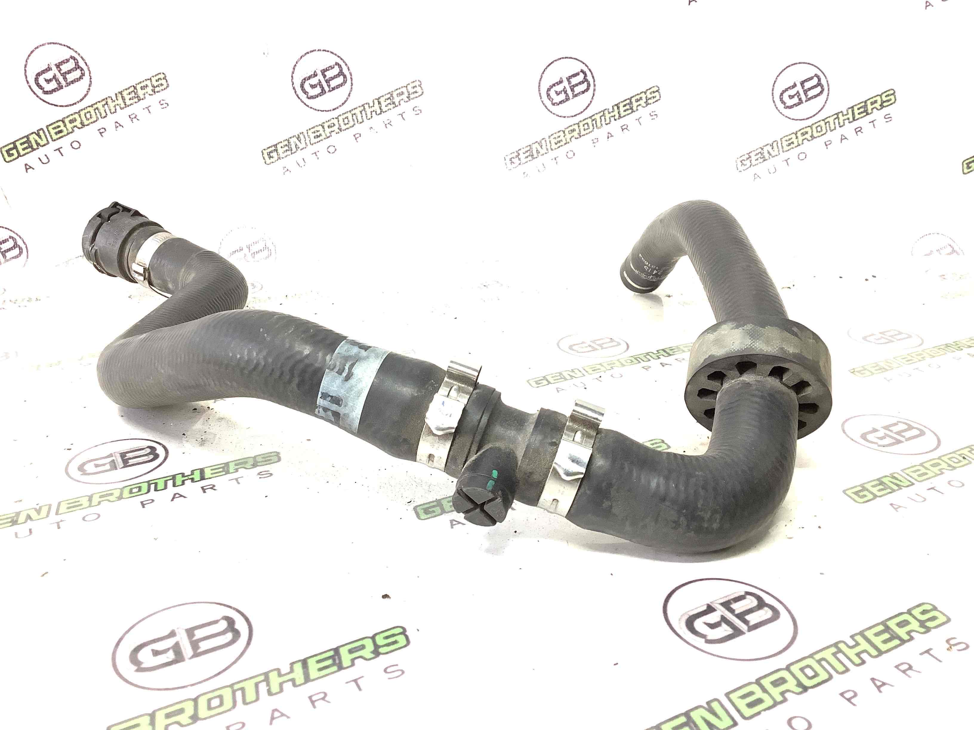 Патрубок трубопровід, шланг