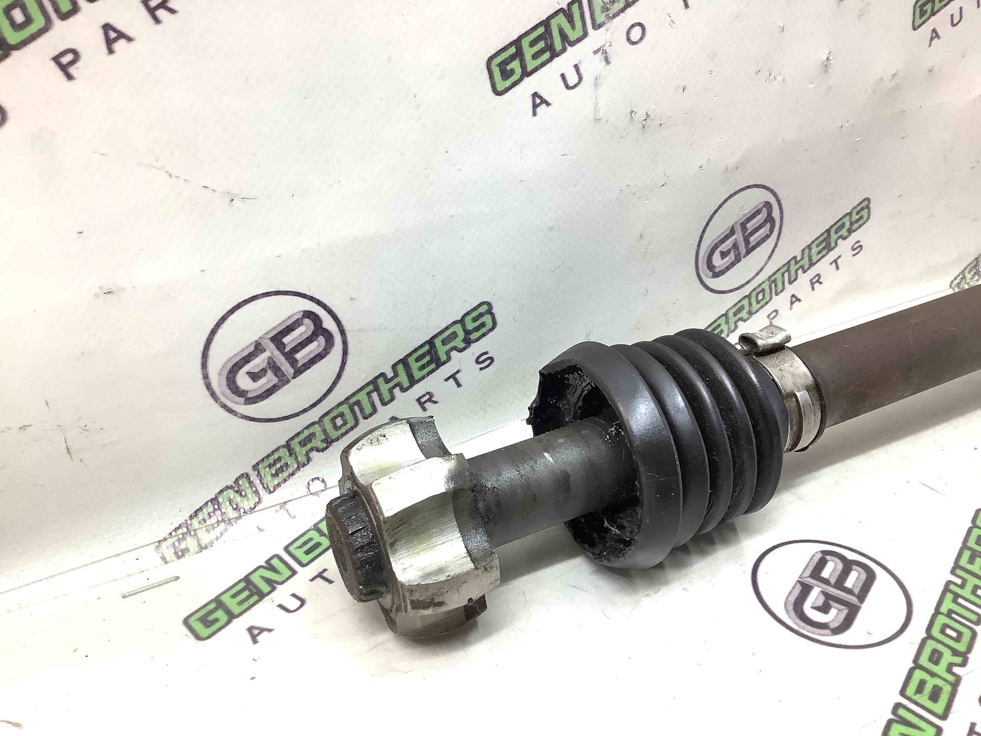 Напіввісь задня привідний вал, ШРУС