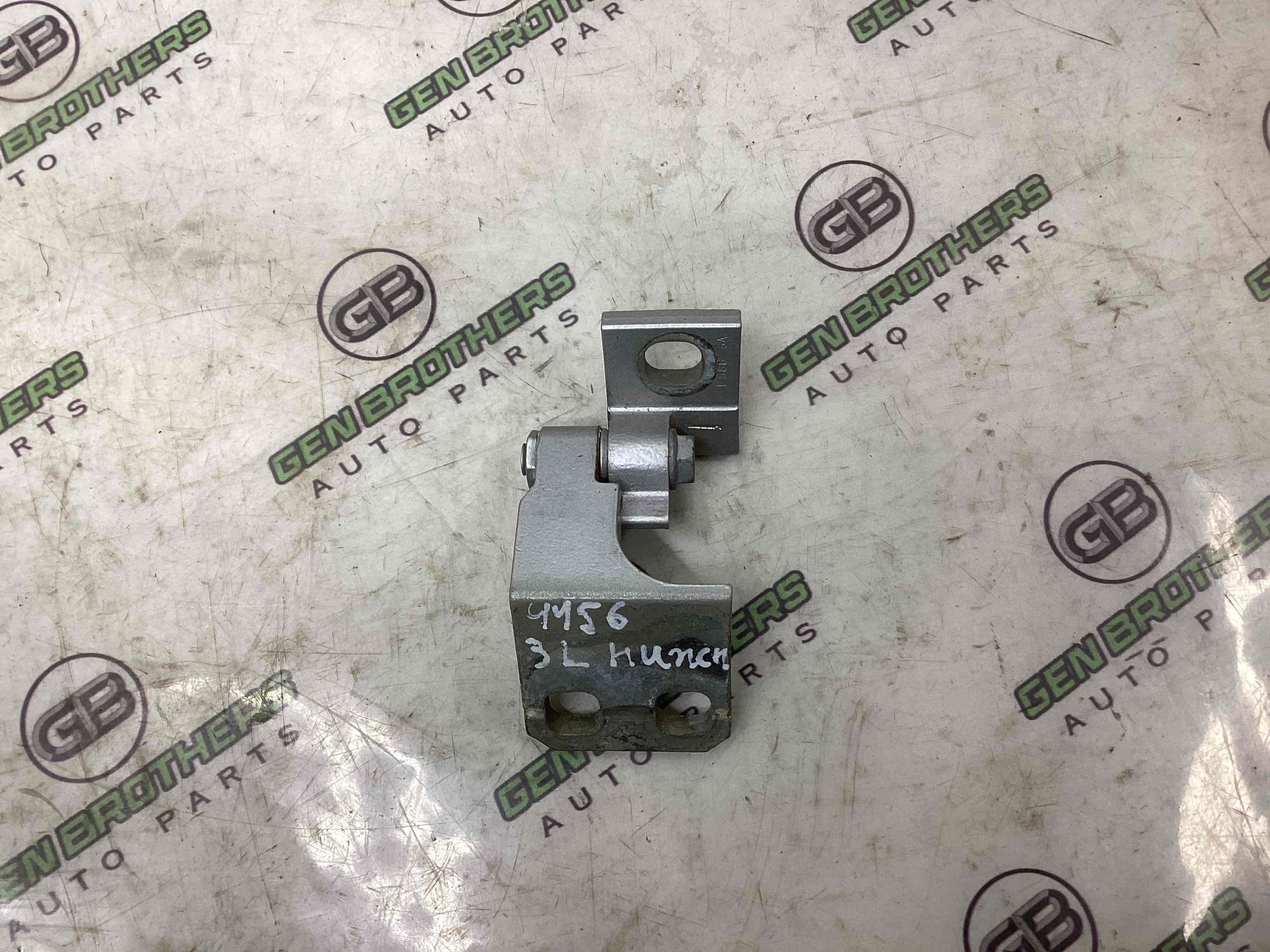 Петля двері, замок двері