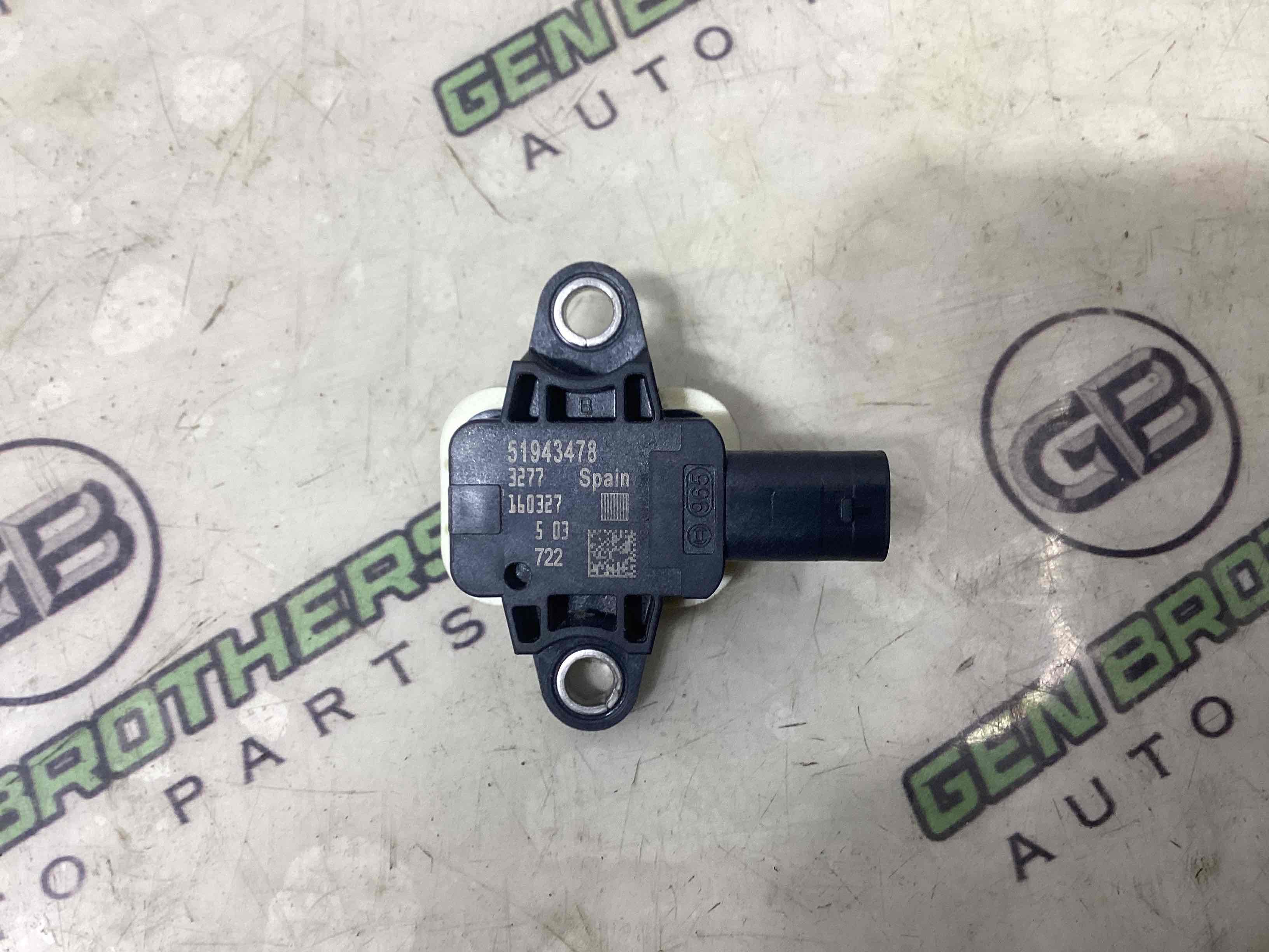 Датчик удару Airbag бічний