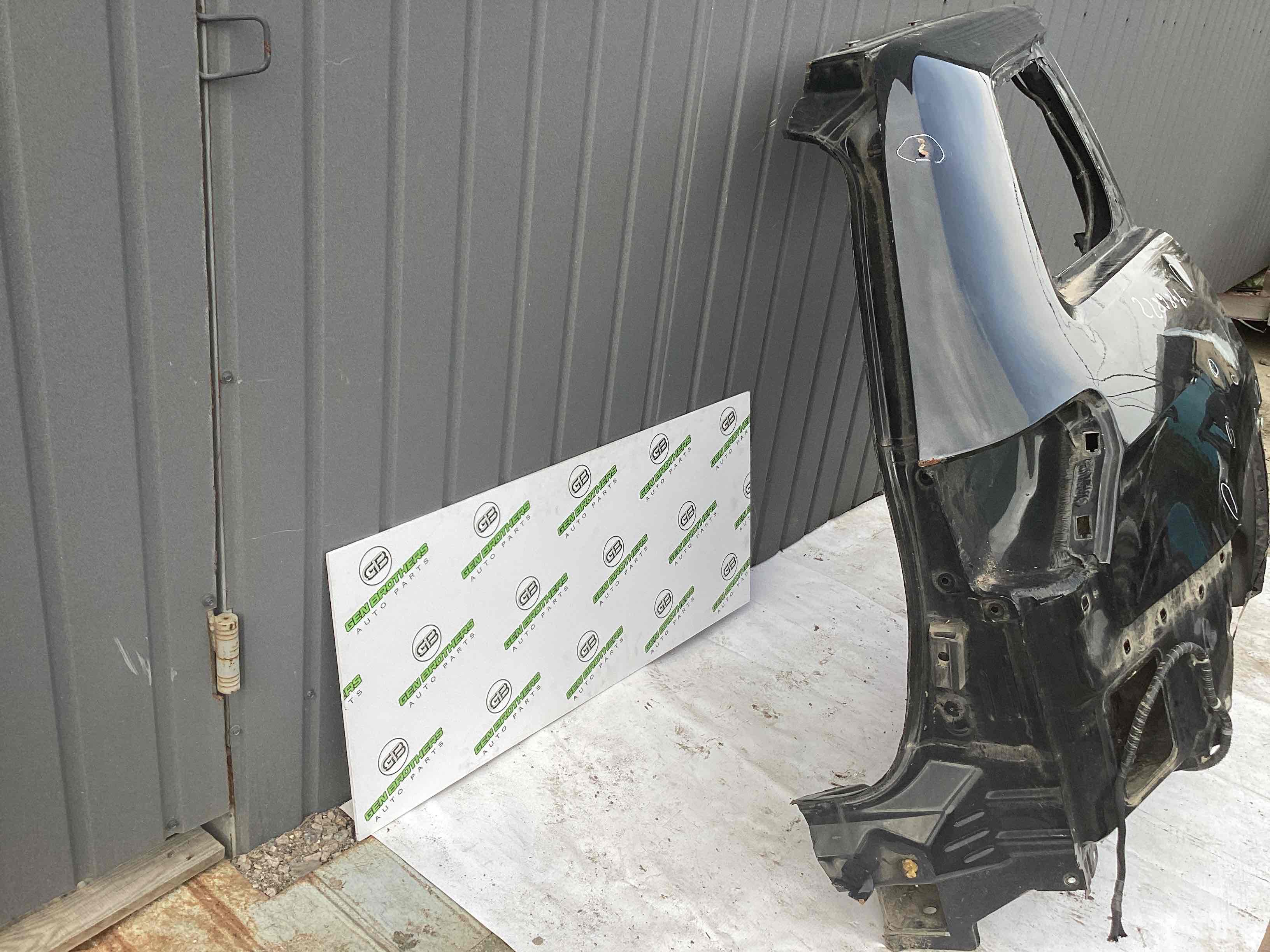 Чверть задня права