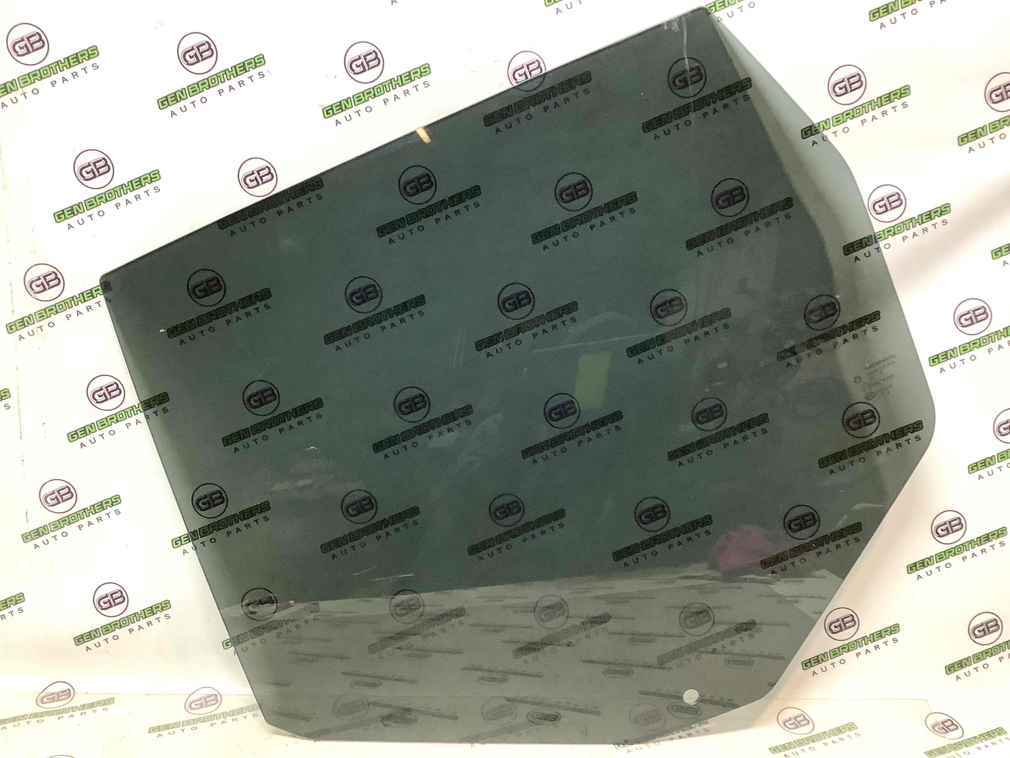 Скло заднє ліве