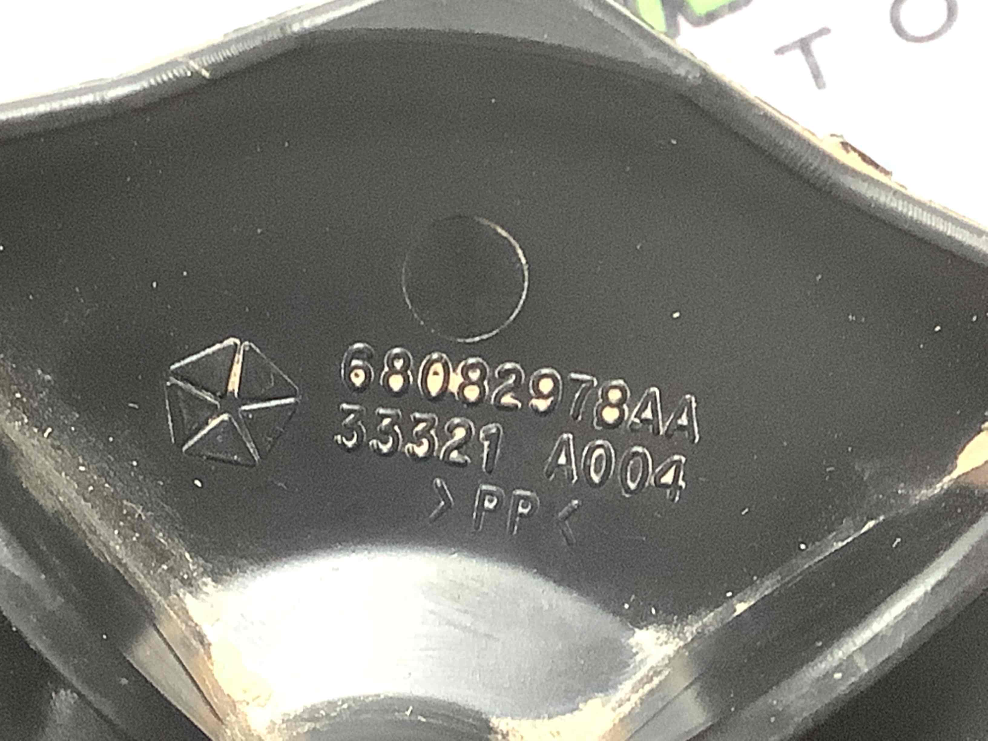 Колесо запасне, тримач, кронштейн, обшивка