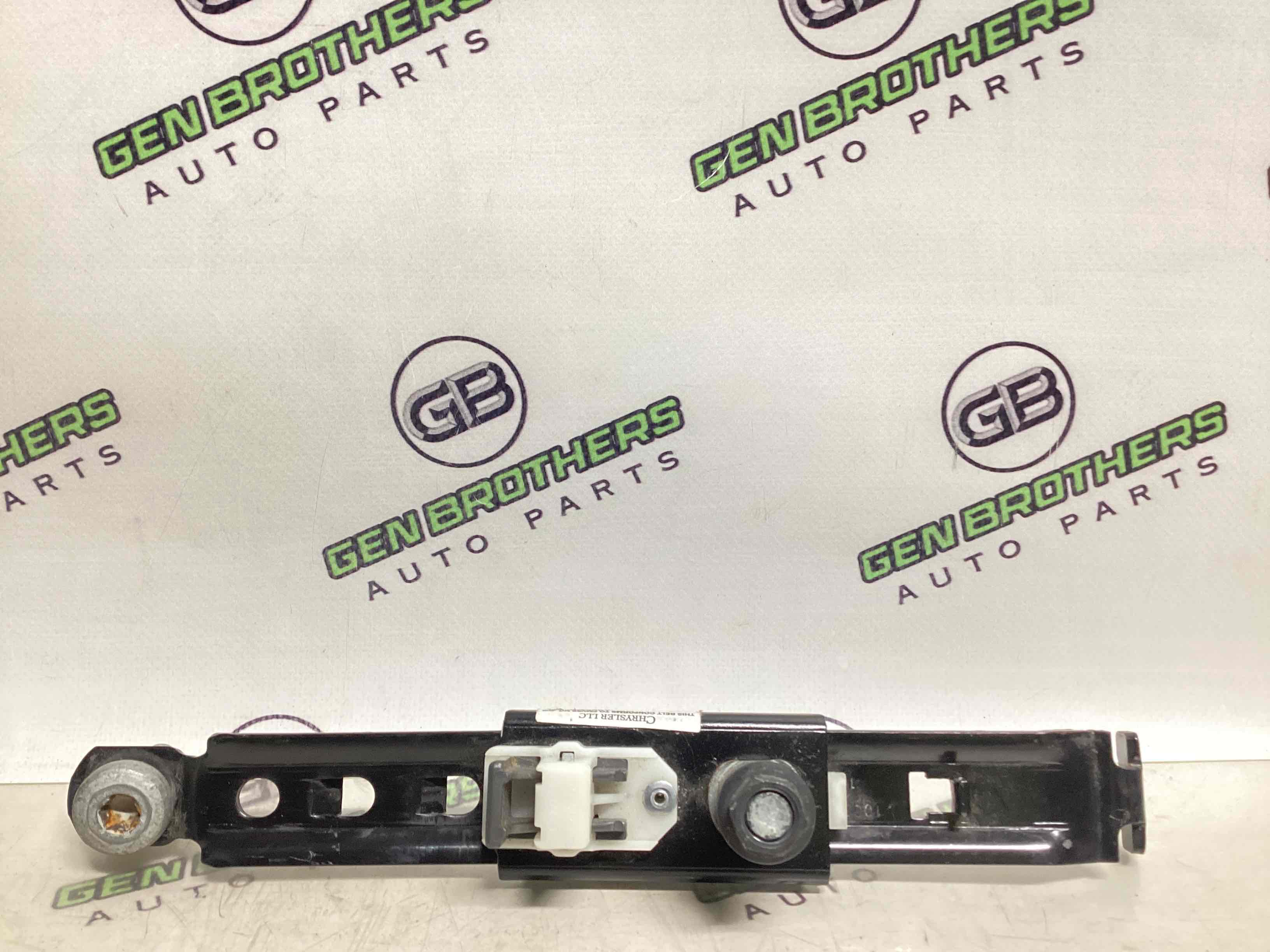 Регулятор висоти ременя безпеки