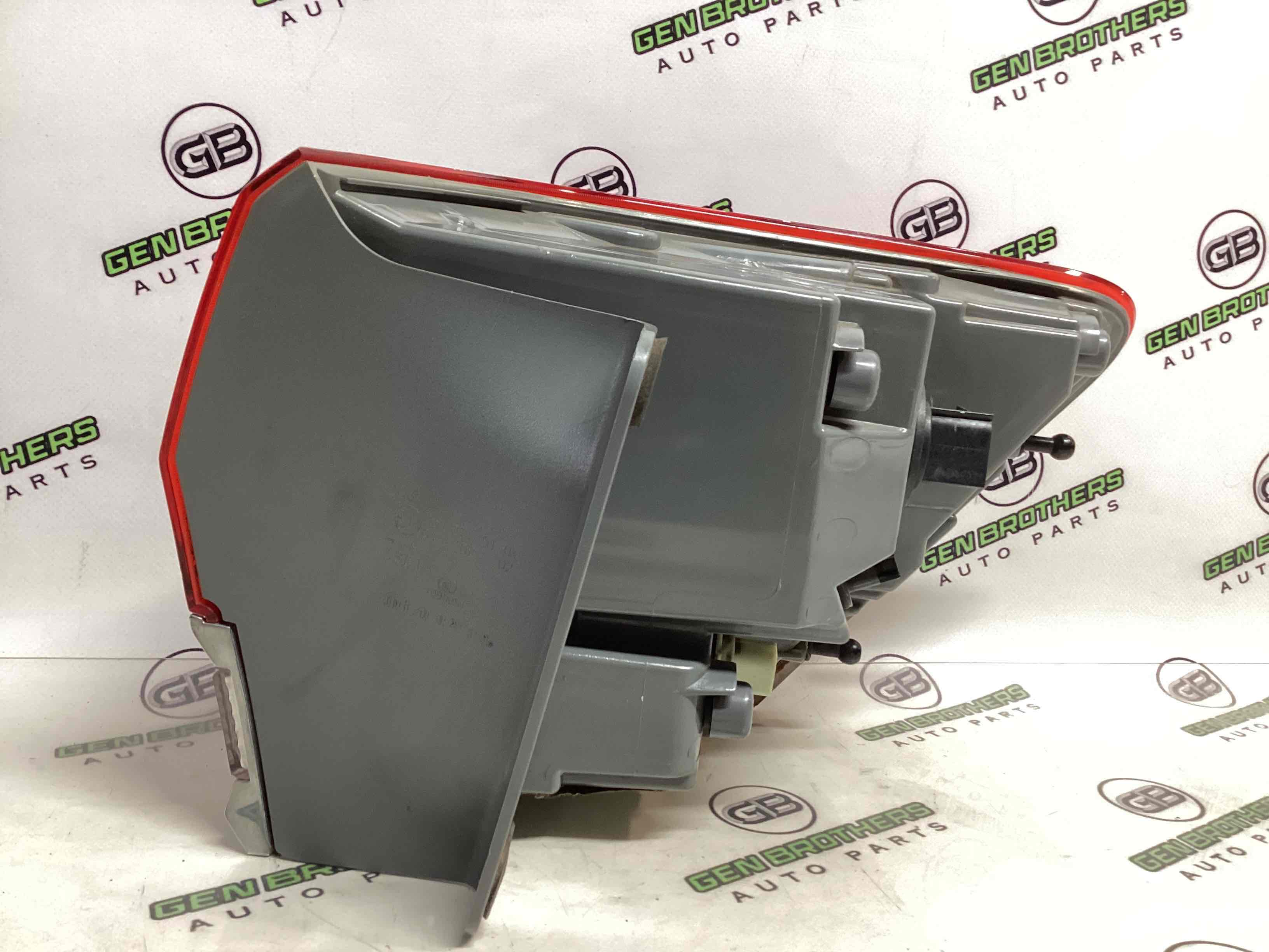 Ліхтар задній лівий