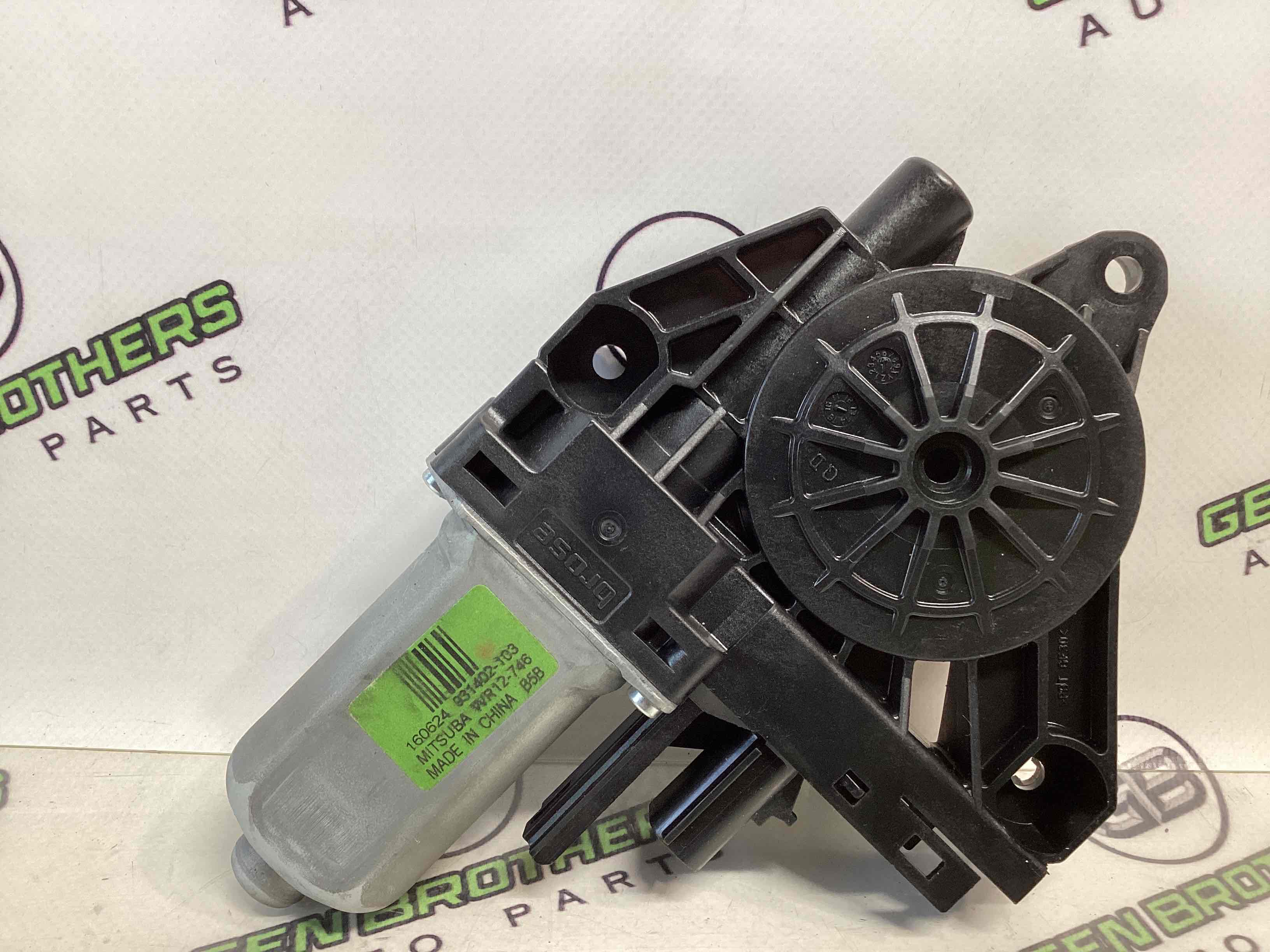 Моторчик склопідйомника