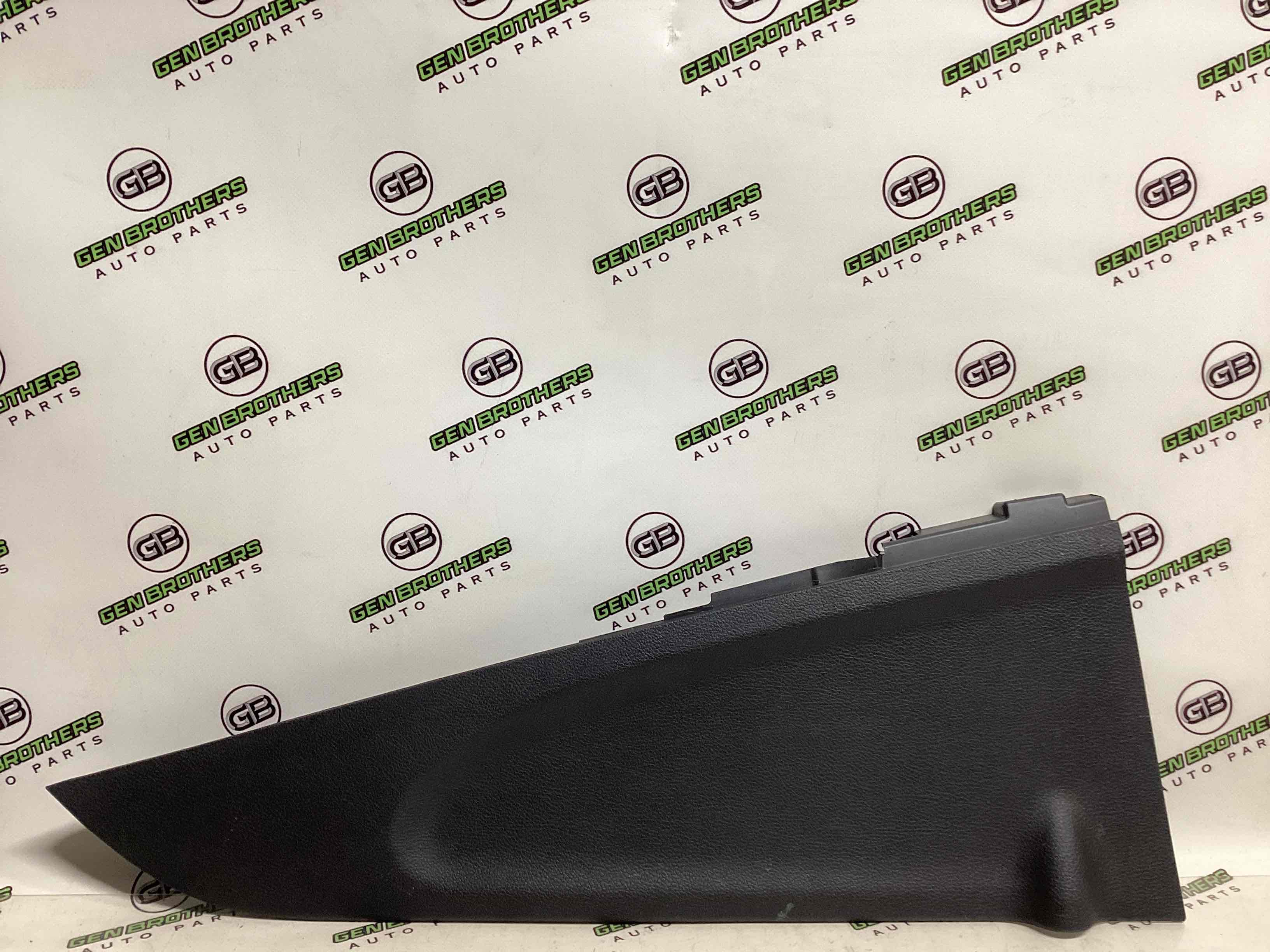 Оздоблення центральної консолі