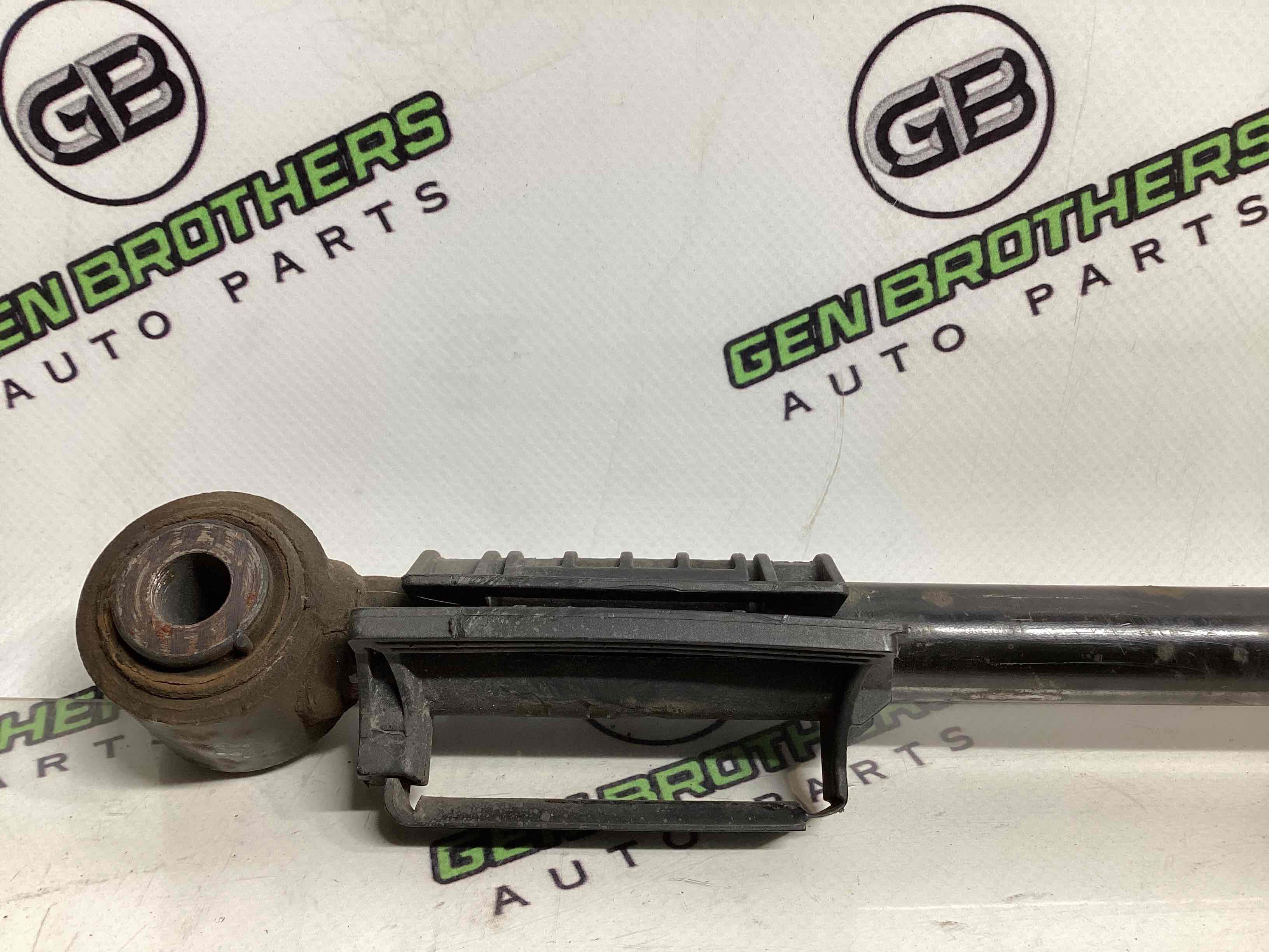 Балка підвіски задня підрамник