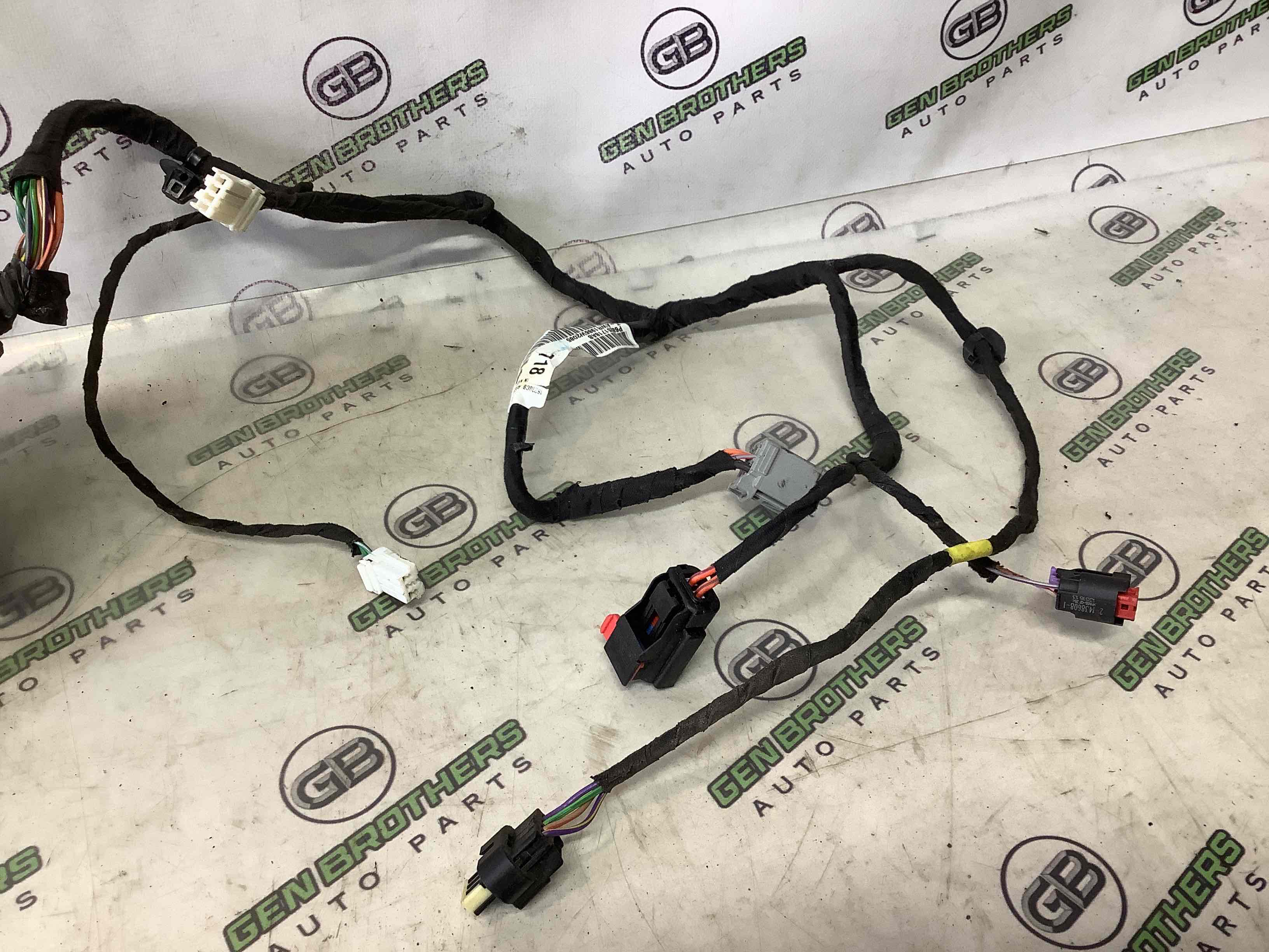 Електропроводка дверей, кришки багажника коса