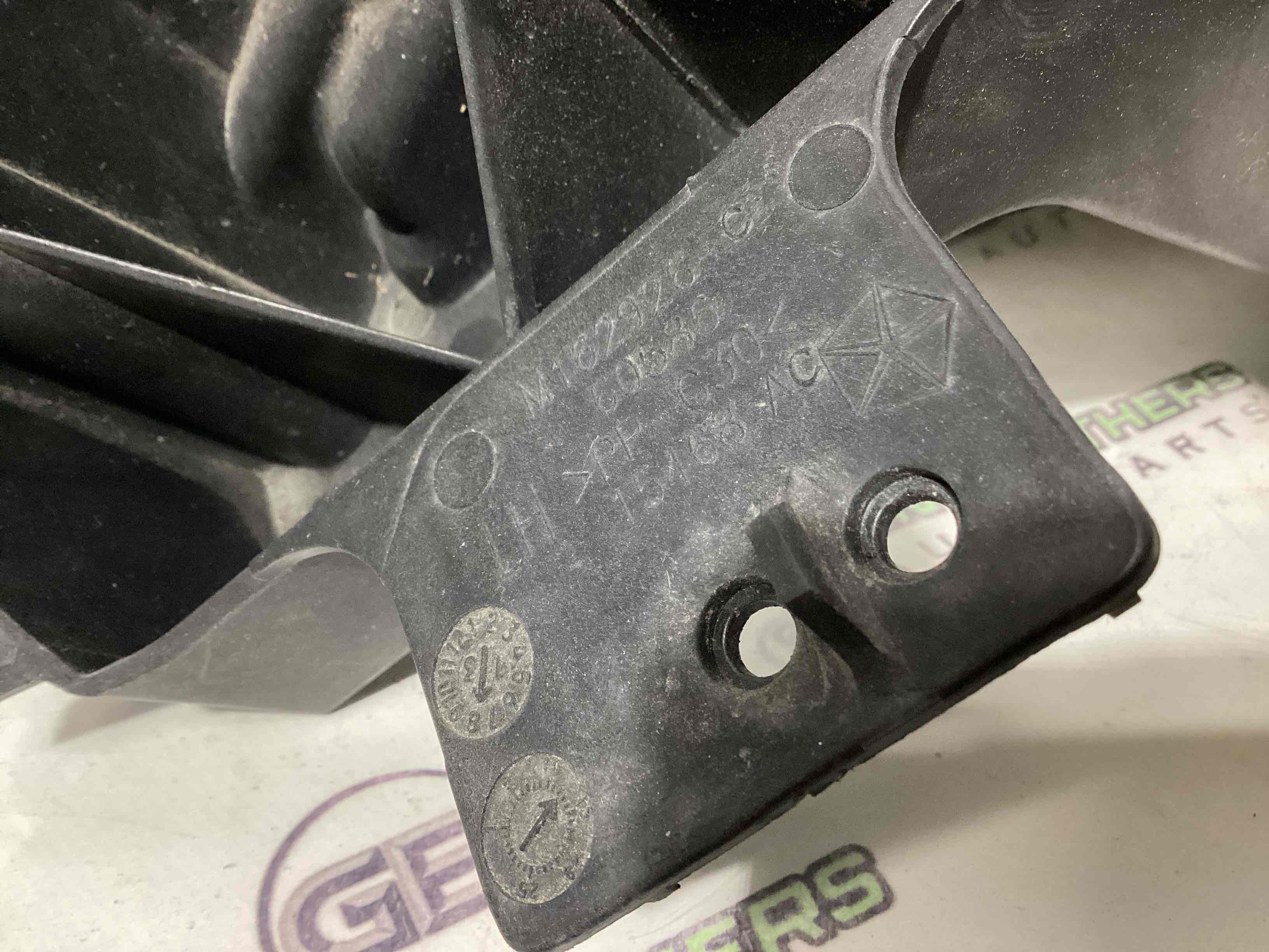 Окуляр передній