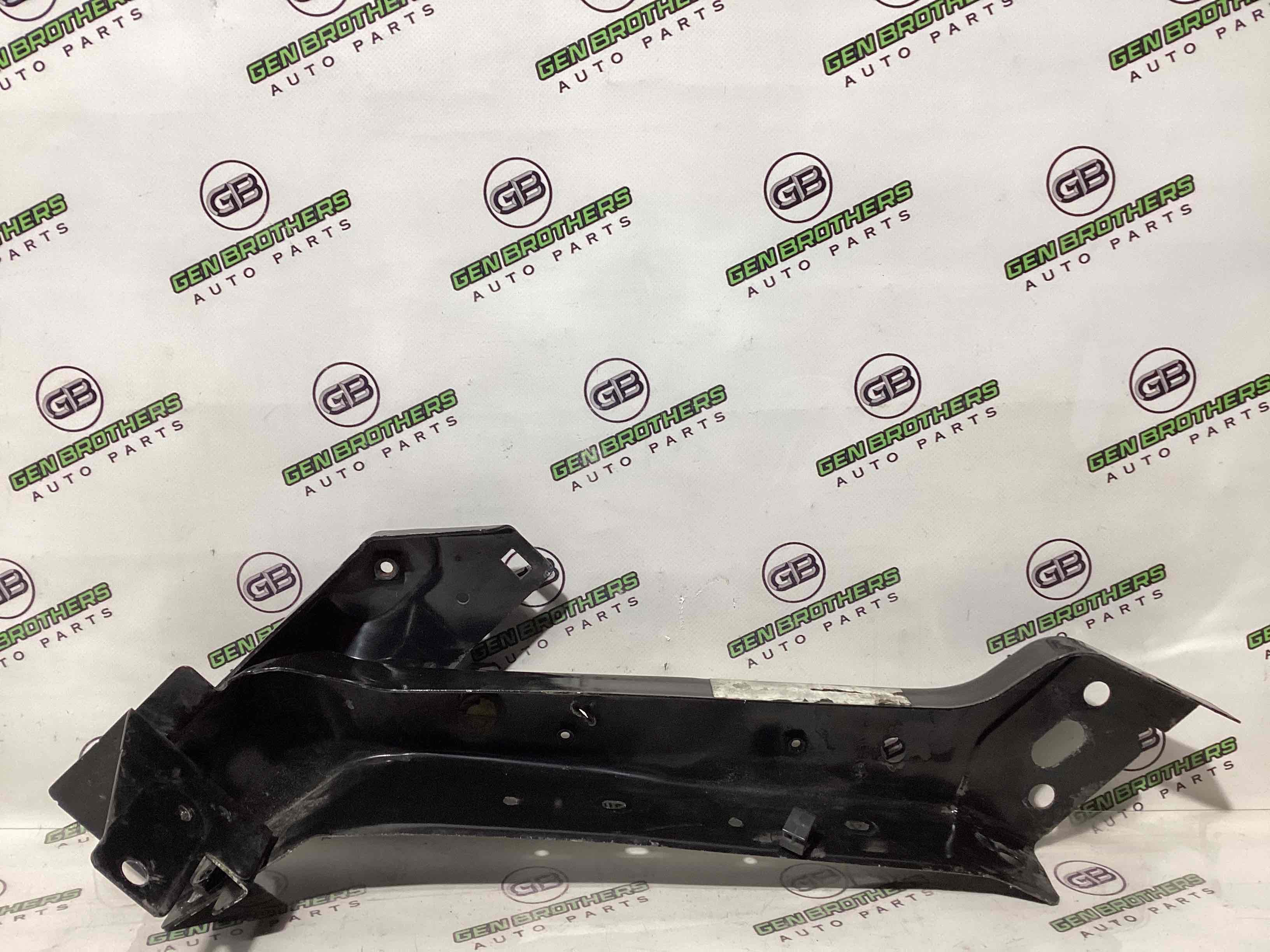 Окуляр передній