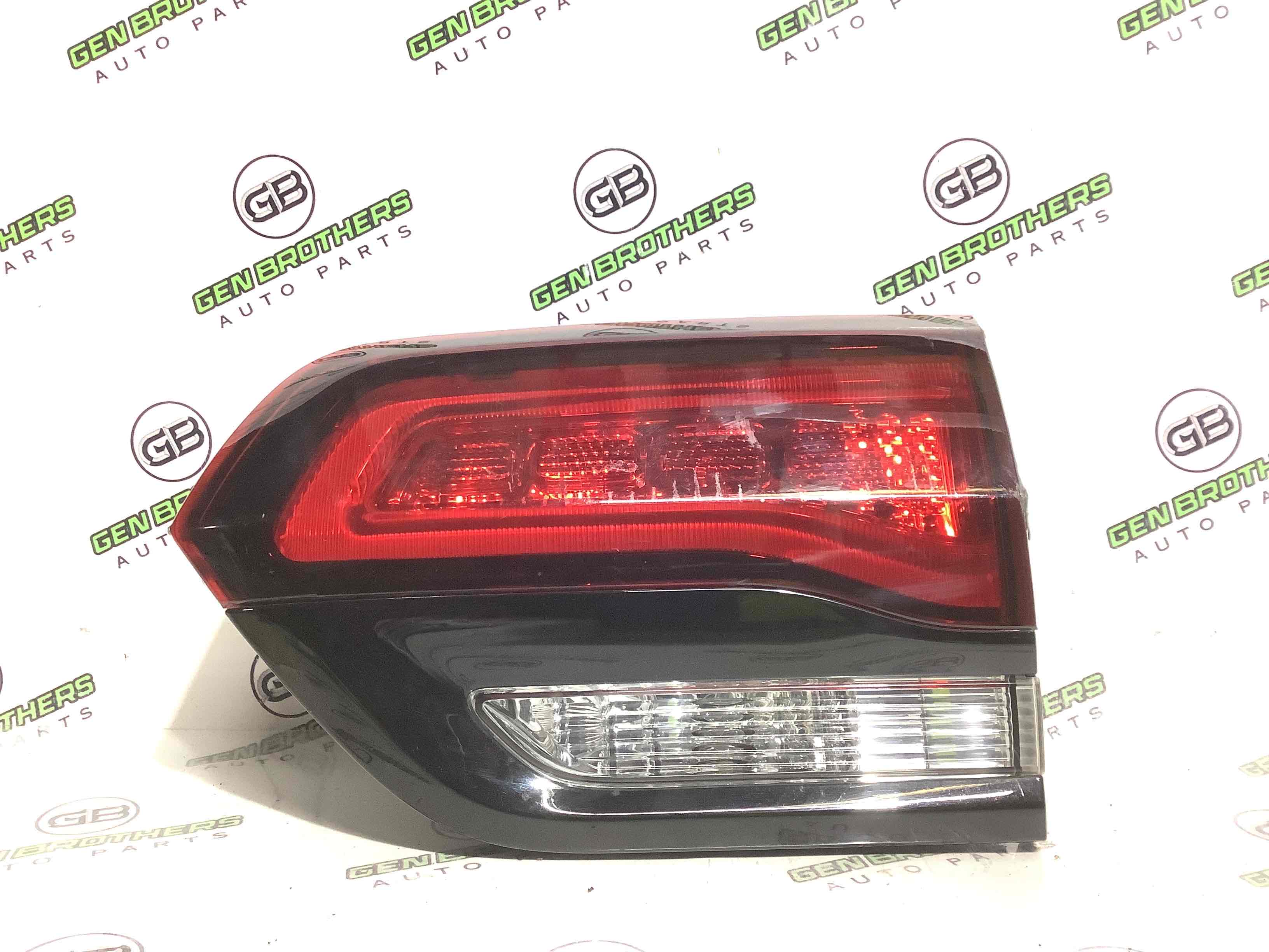 Ліхтар задній правий