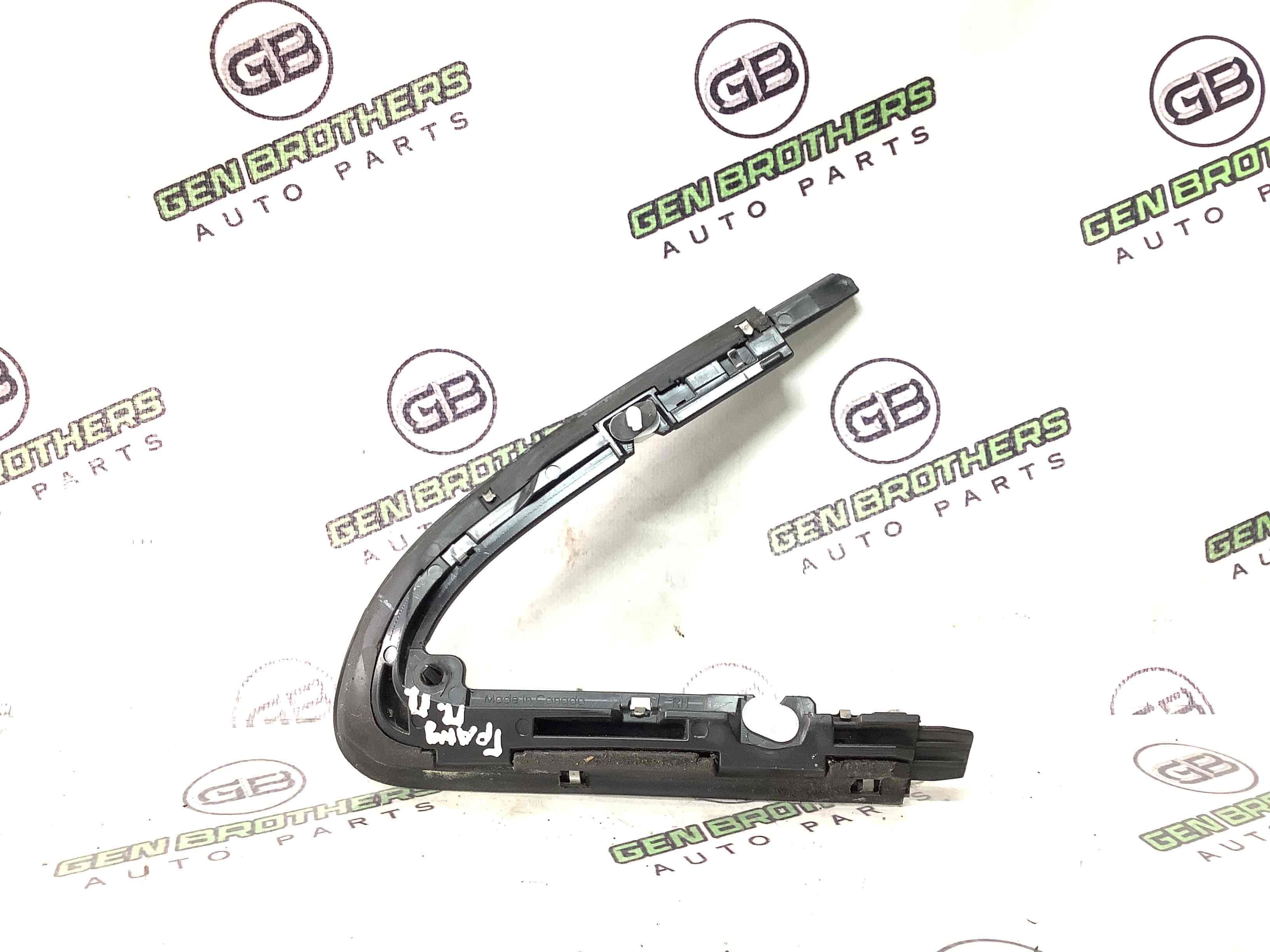 Молдинг двері передньої правої