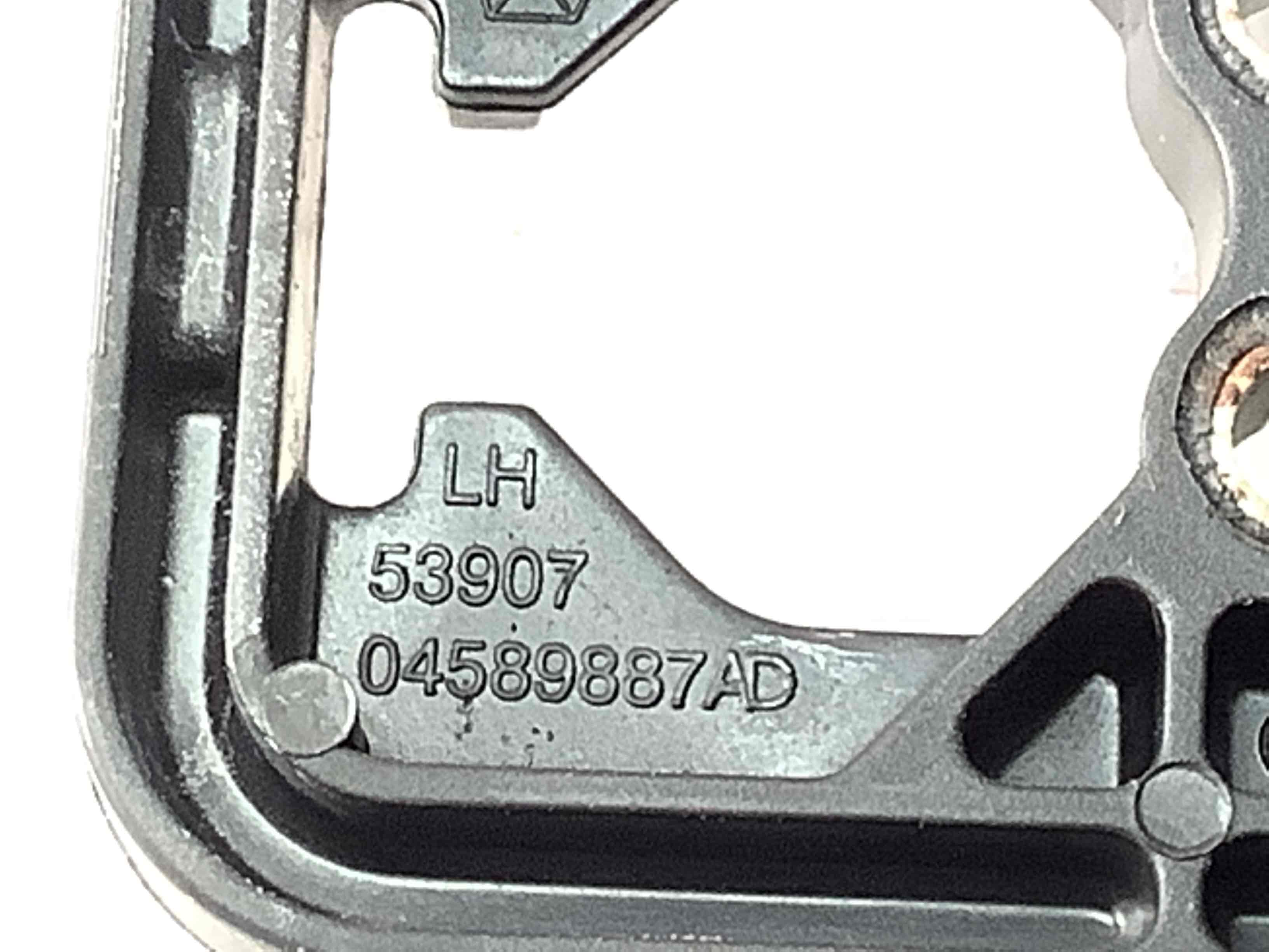 Кронштейн ручки дверей