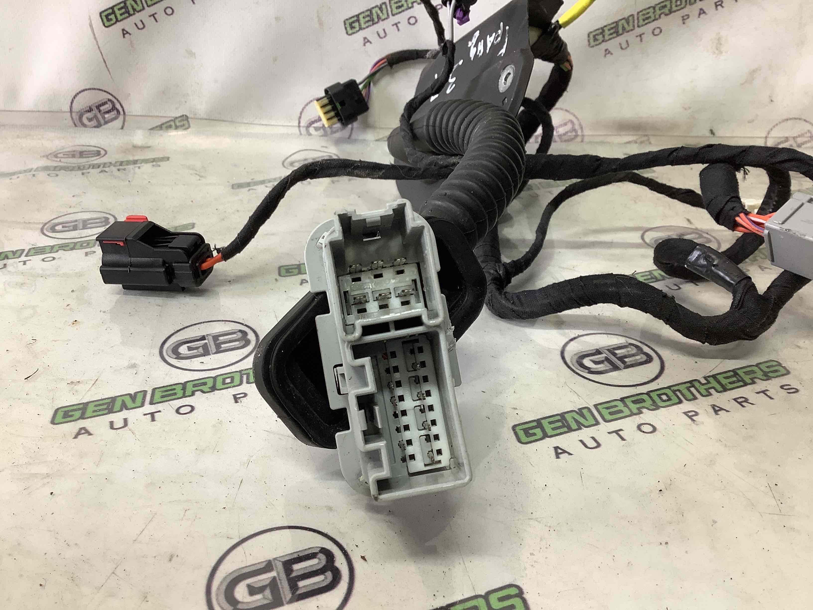 Електропроводка дверей, кришки багажника коса