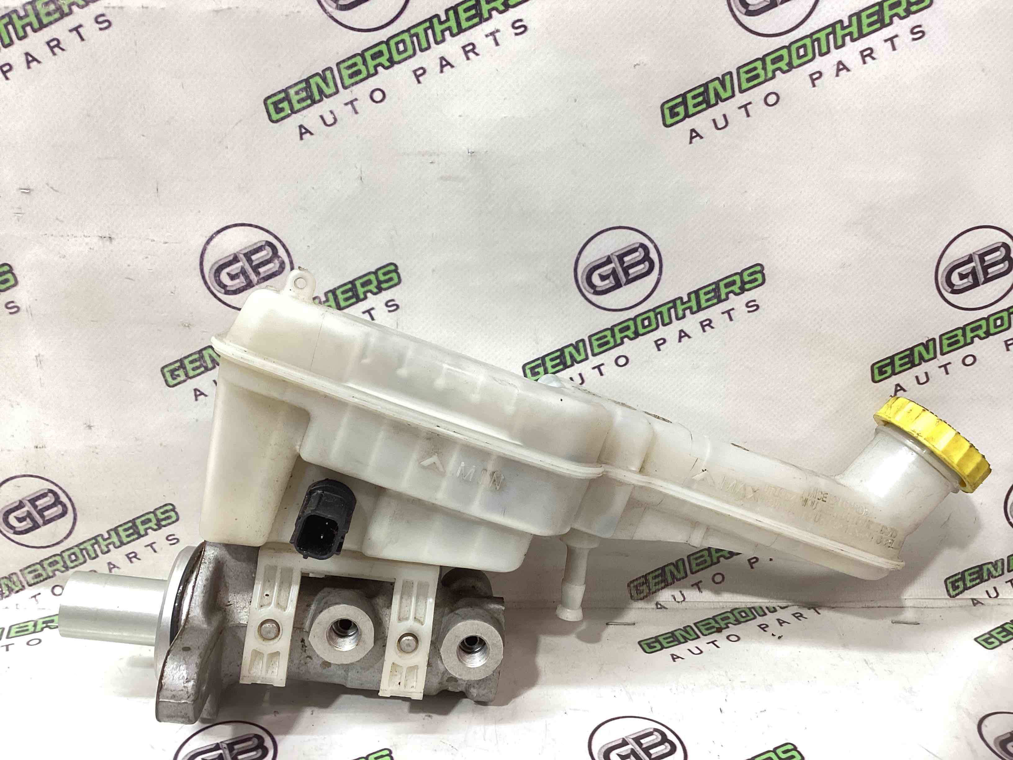 Циліндр гальмівний головний