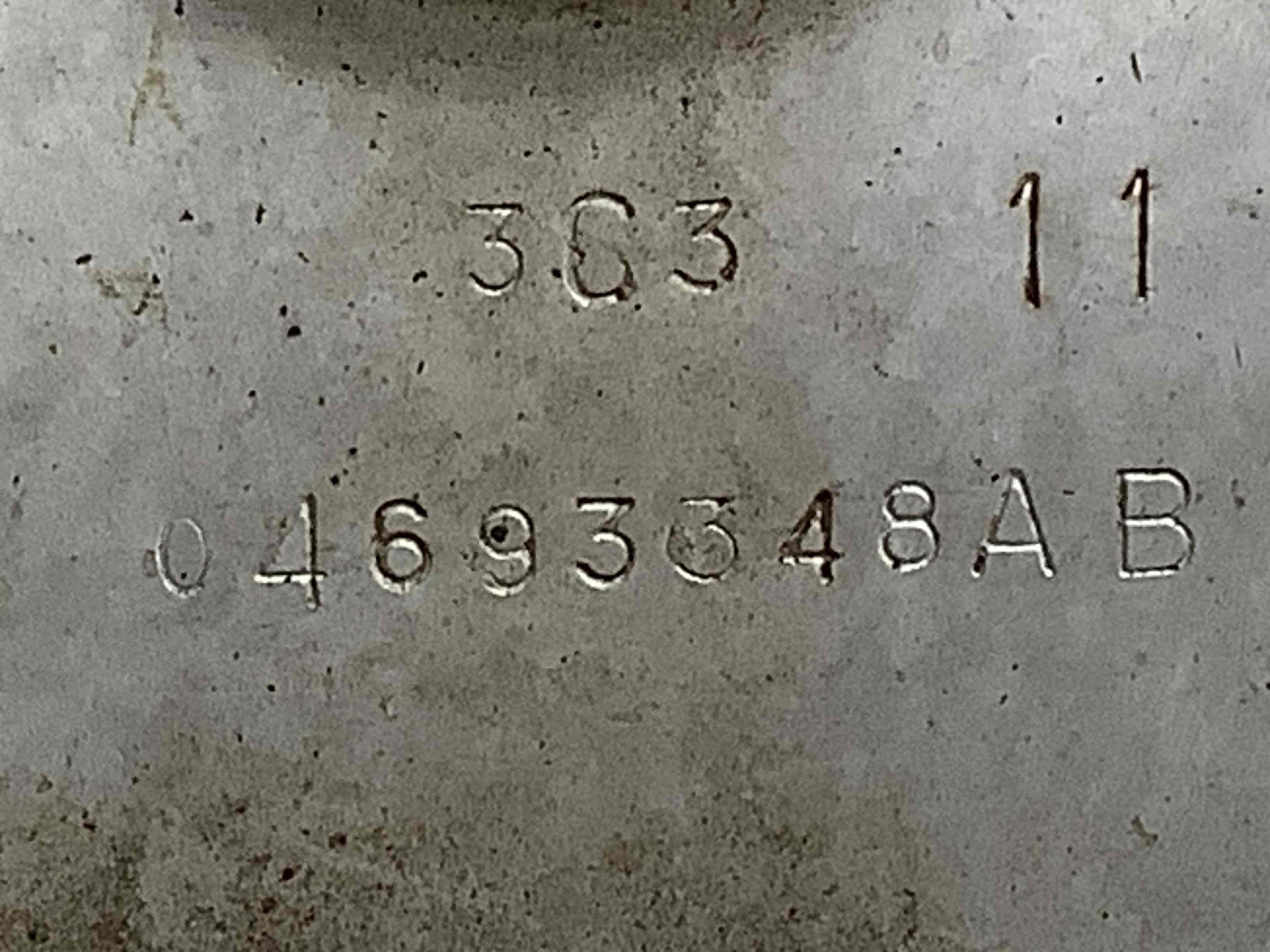 Теплоекран, пластикові ізолятори