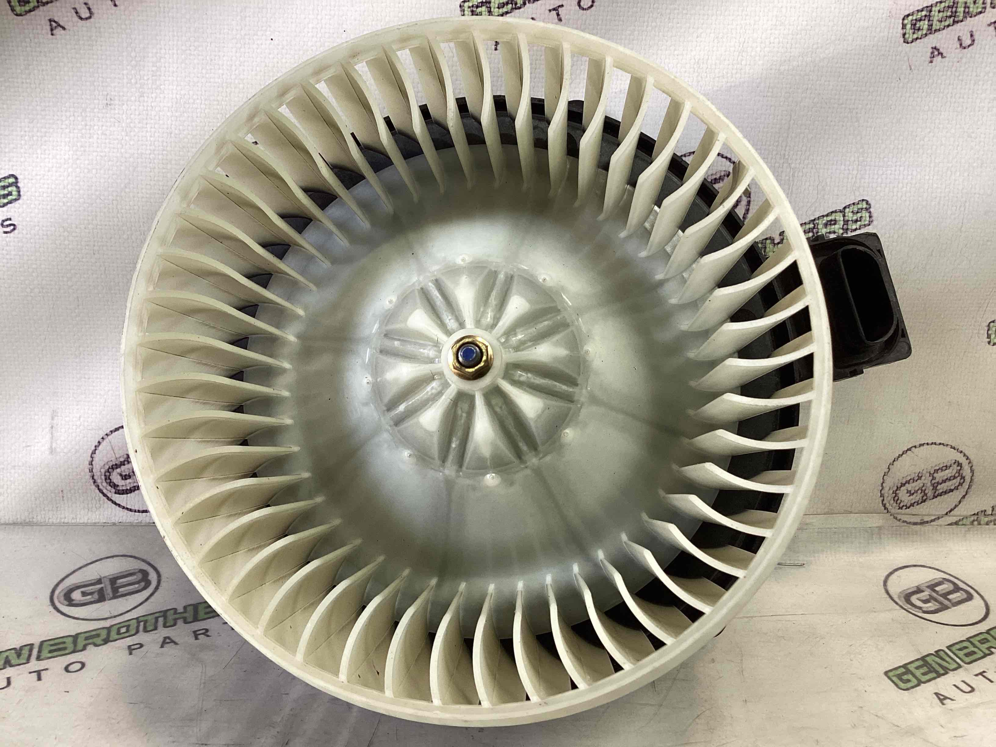 Мотор вентилятор пічки