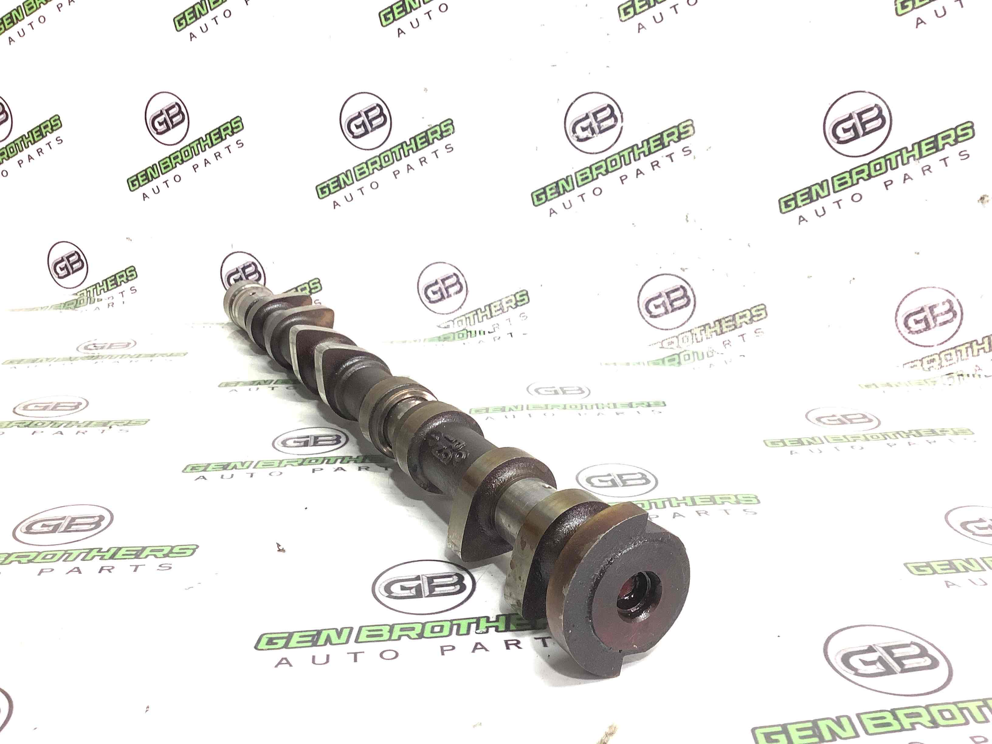 Розподільний вал з шестернею впуск