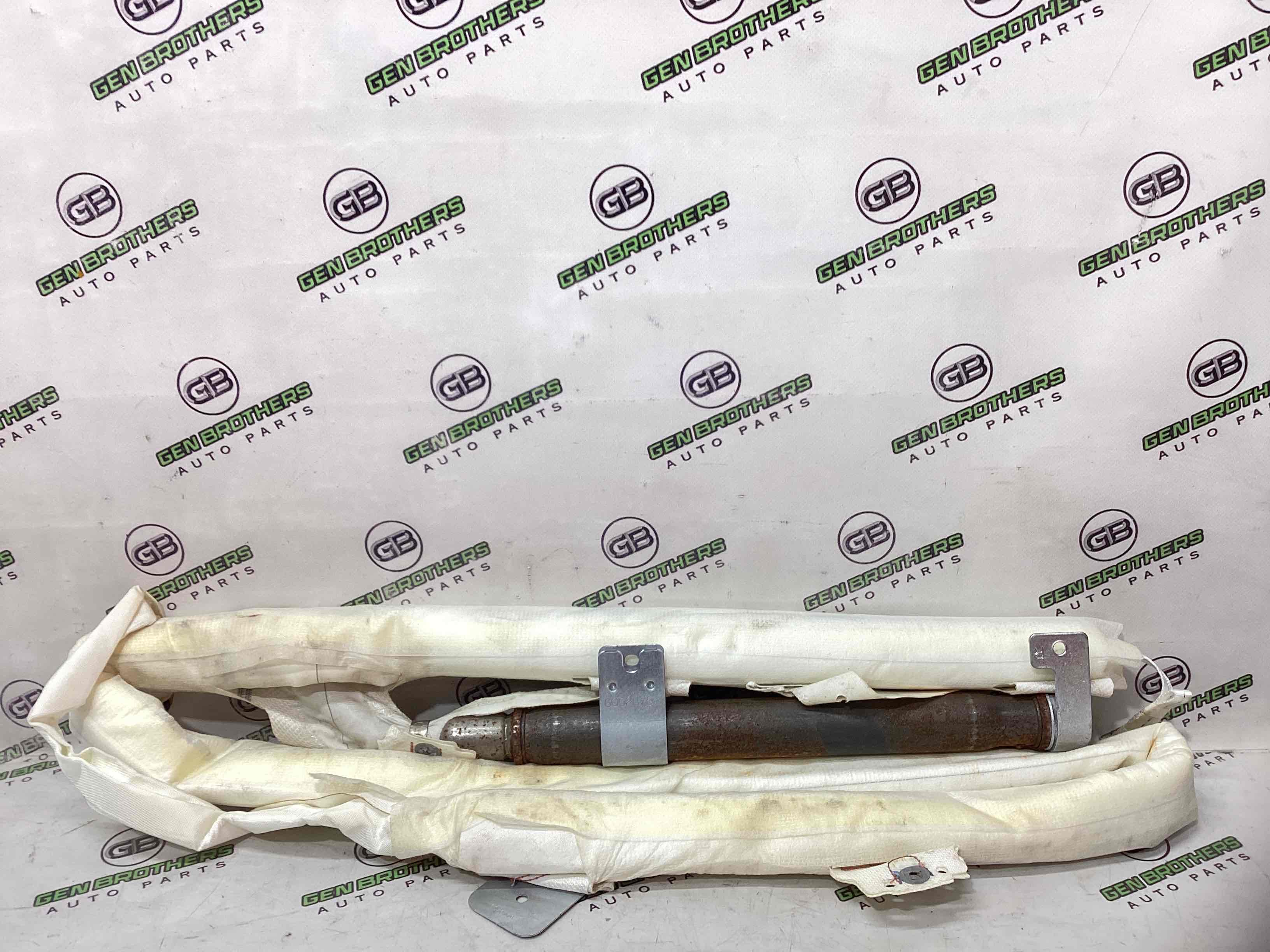 Подушка безпеки збоку шторка