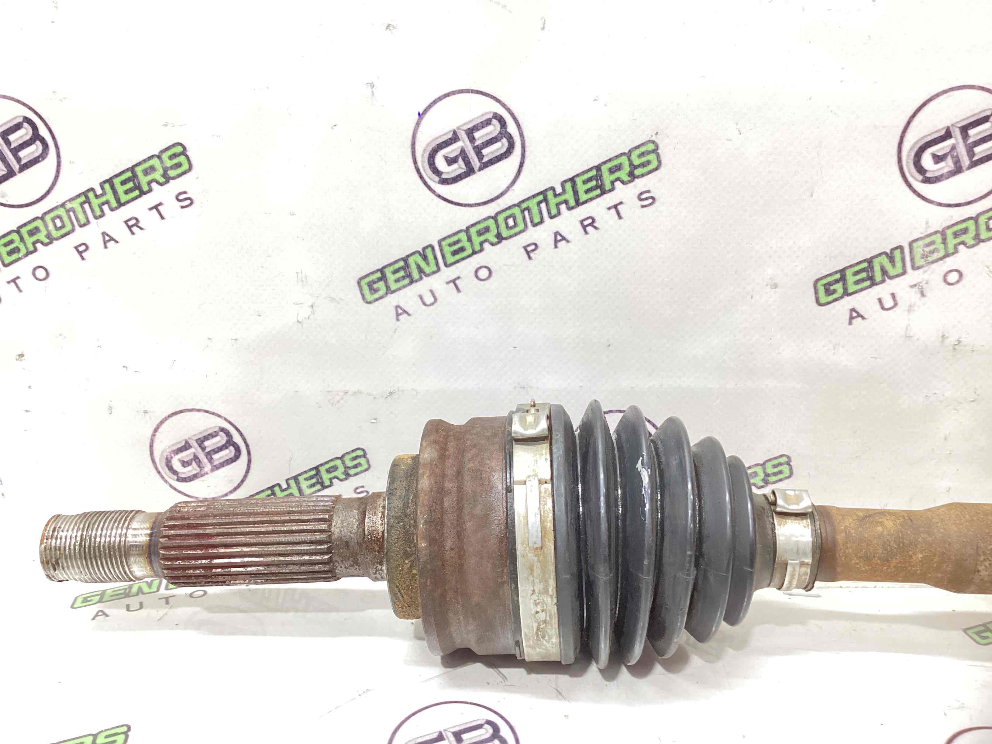 Напіввісь задня ліва