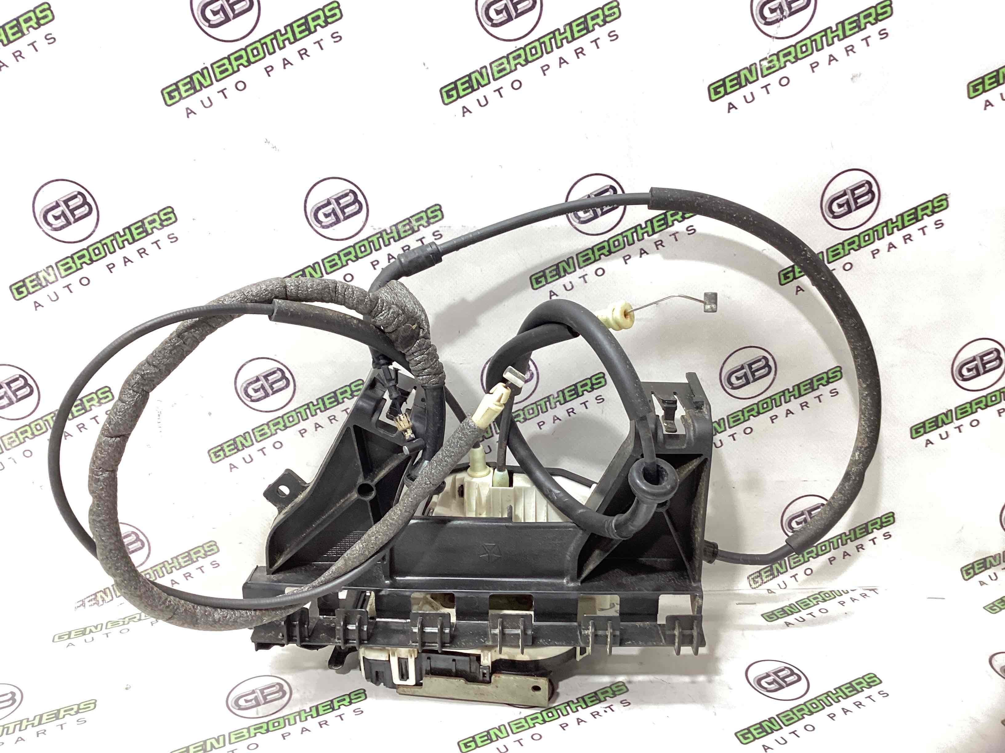 Замок дверей передньої правої