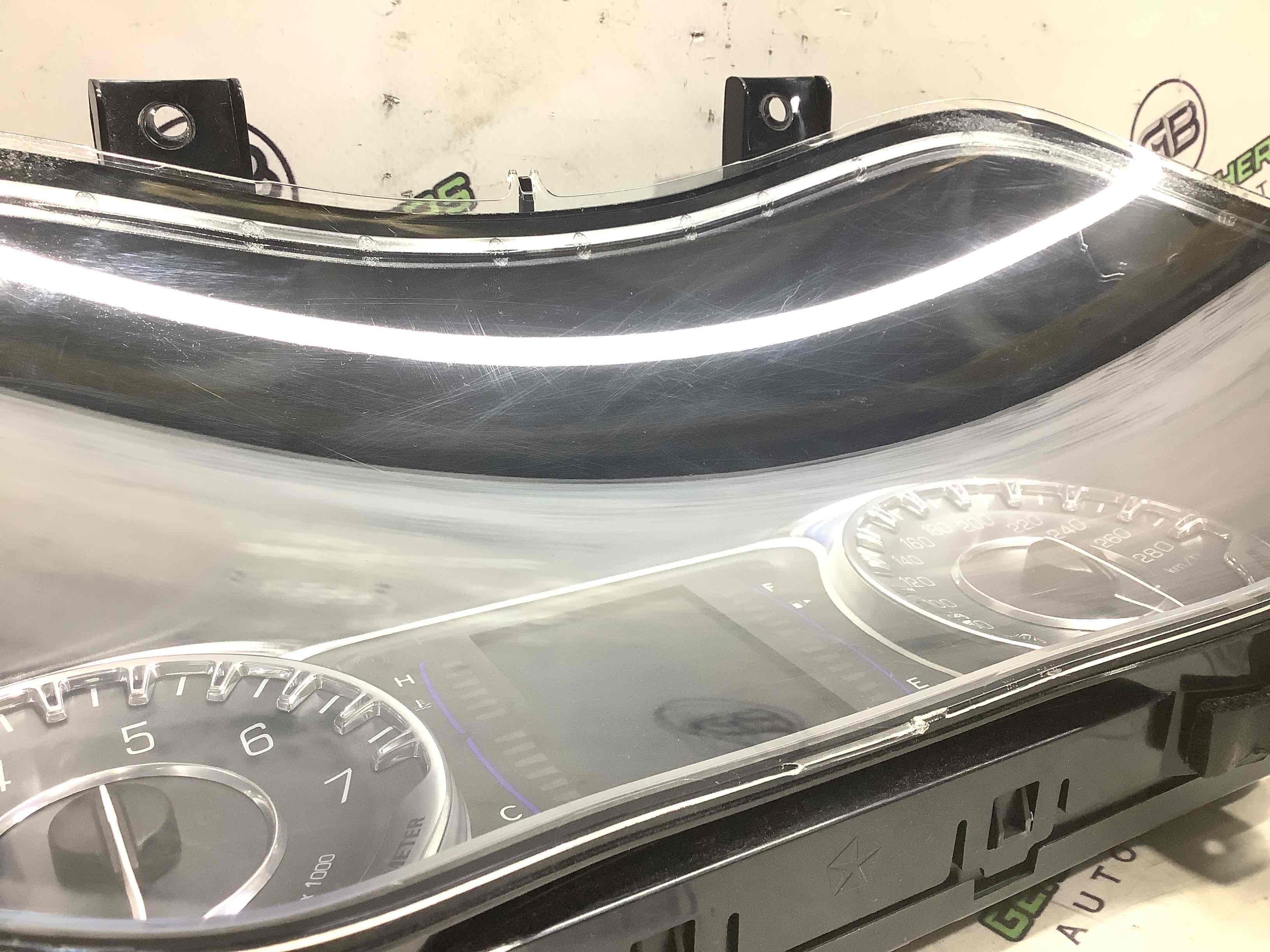 Щиток приладів панель приладів