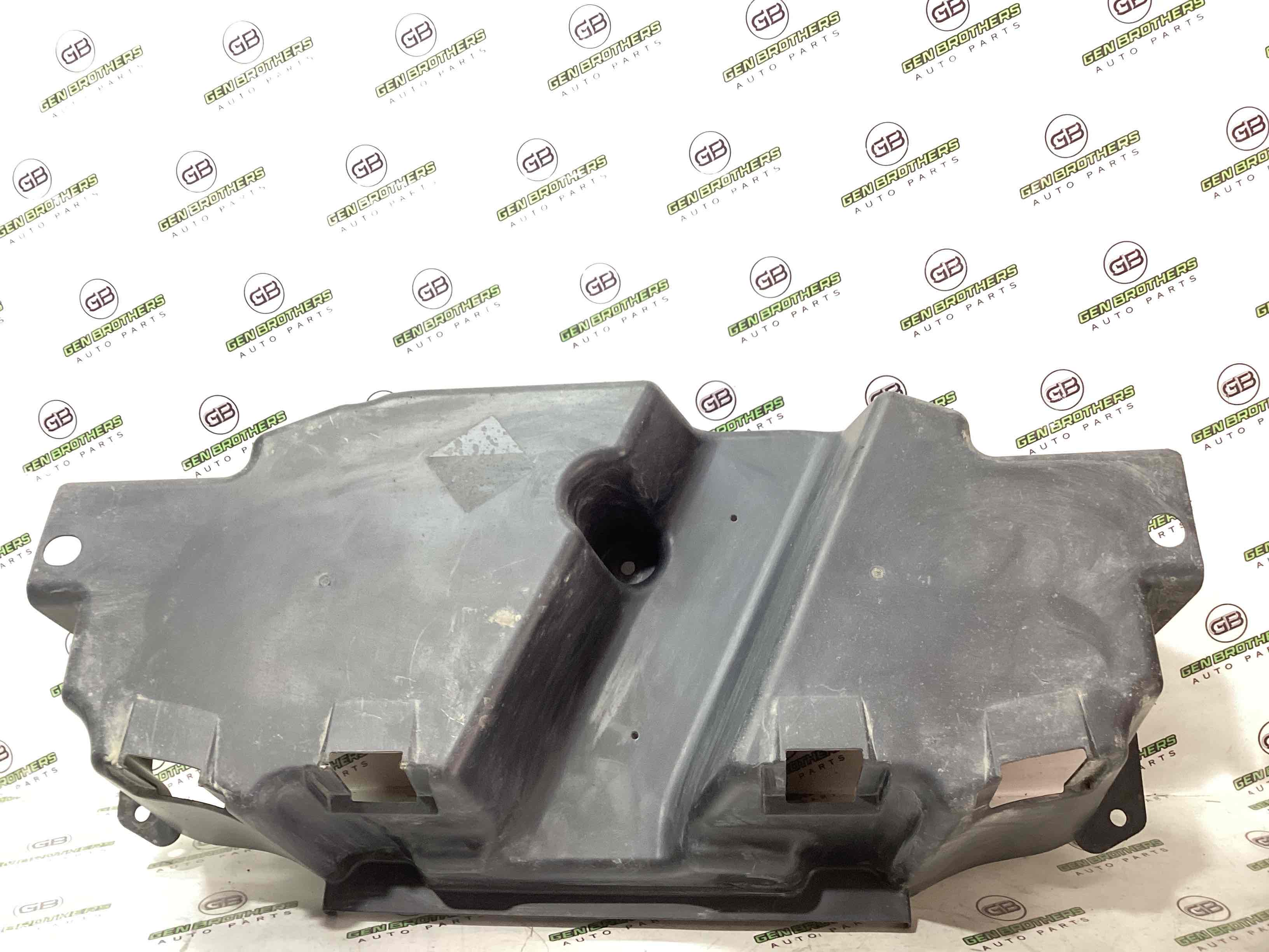 Захист заднього бампера