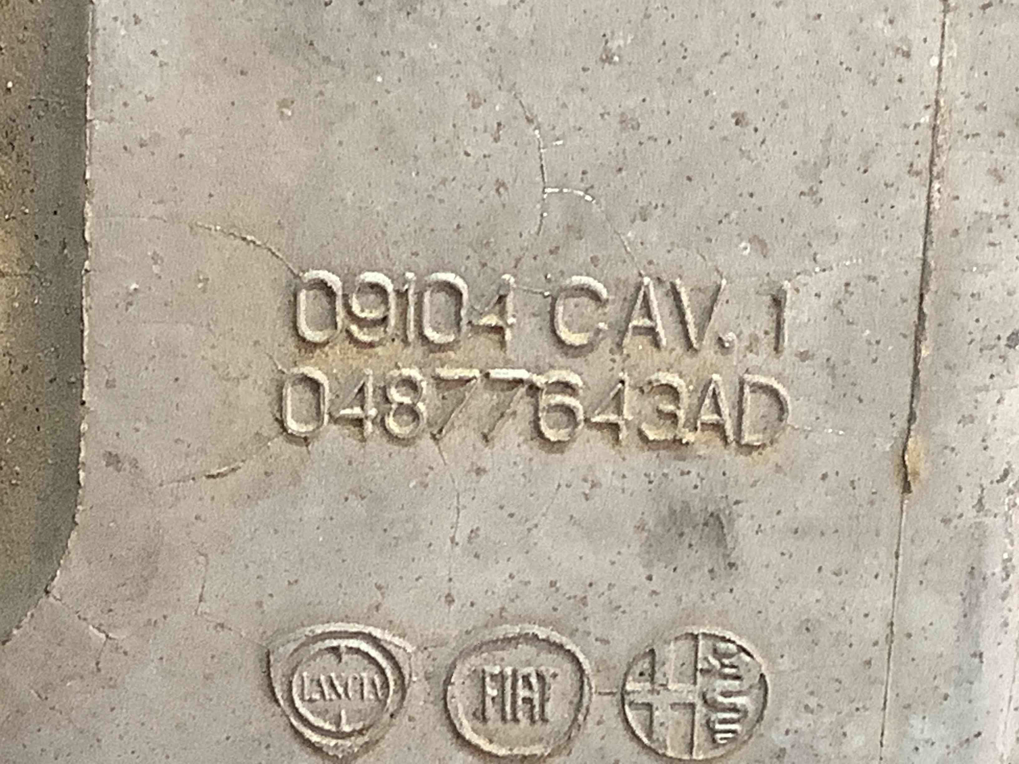 Балка підвіски передня підрамник