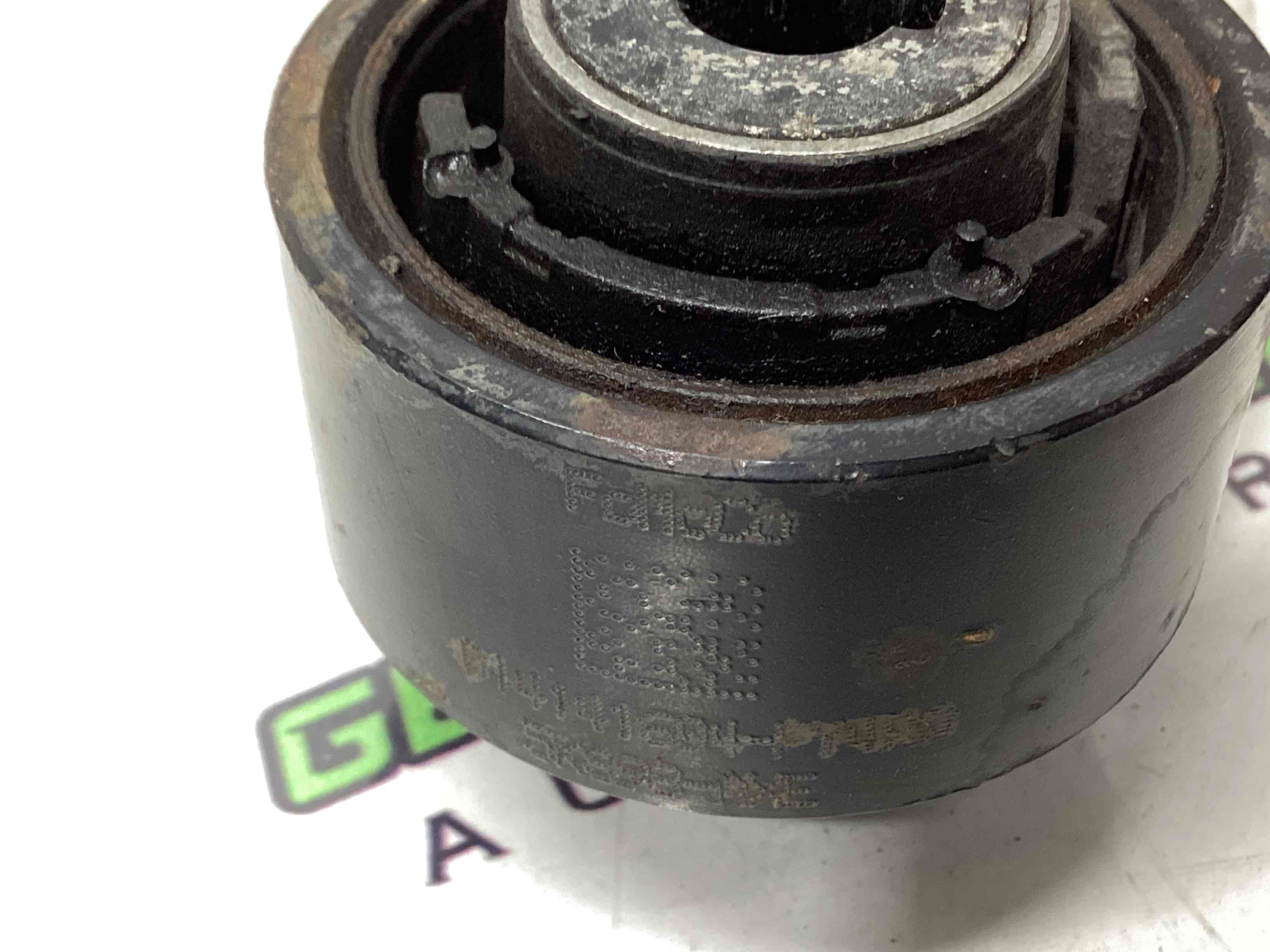 Важіль задній лівий