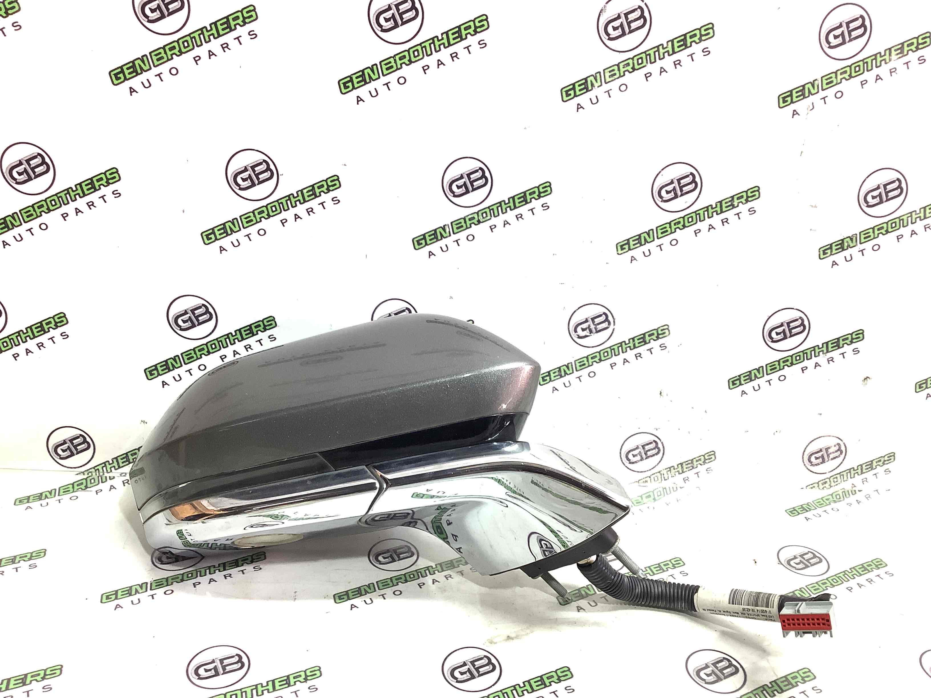 Дзеркало зовнішнє праве