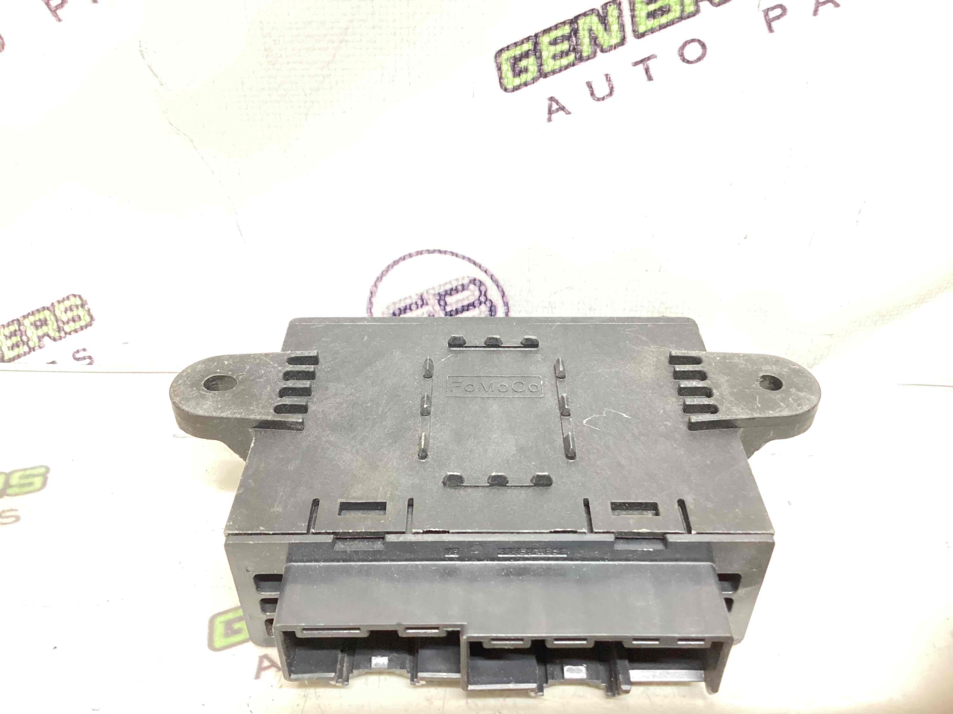 Блок керування дверима