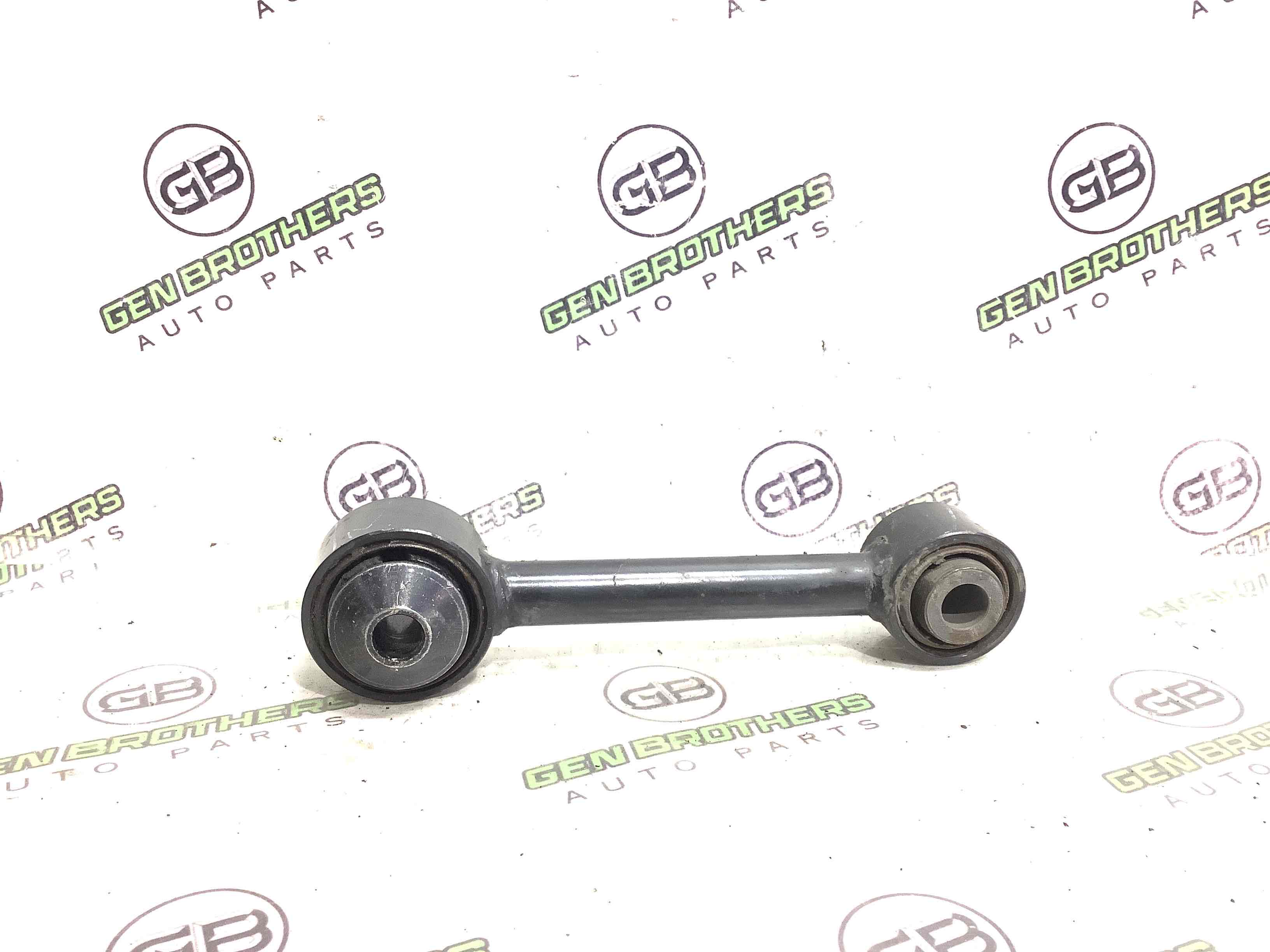 Важіль задній правий