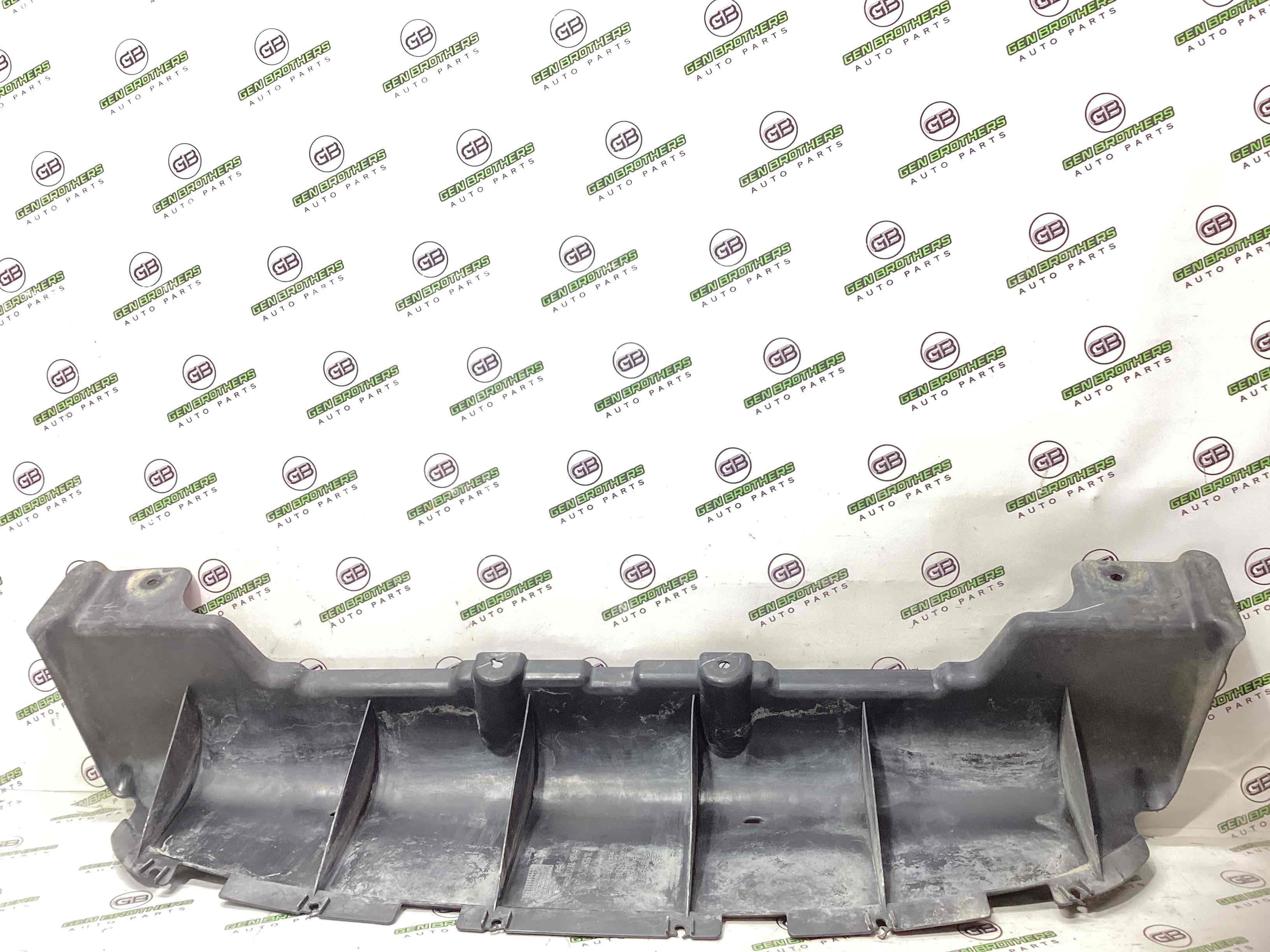 Захист заднього бампера